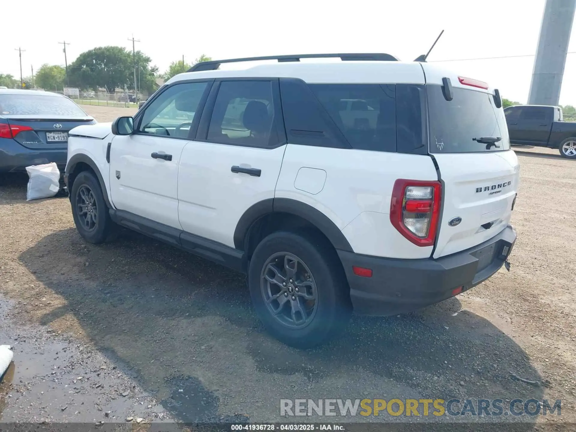 3 Photograph of a damaged car 3FMCR9B68NRD57051 FORD BRONCO SPORT 2022