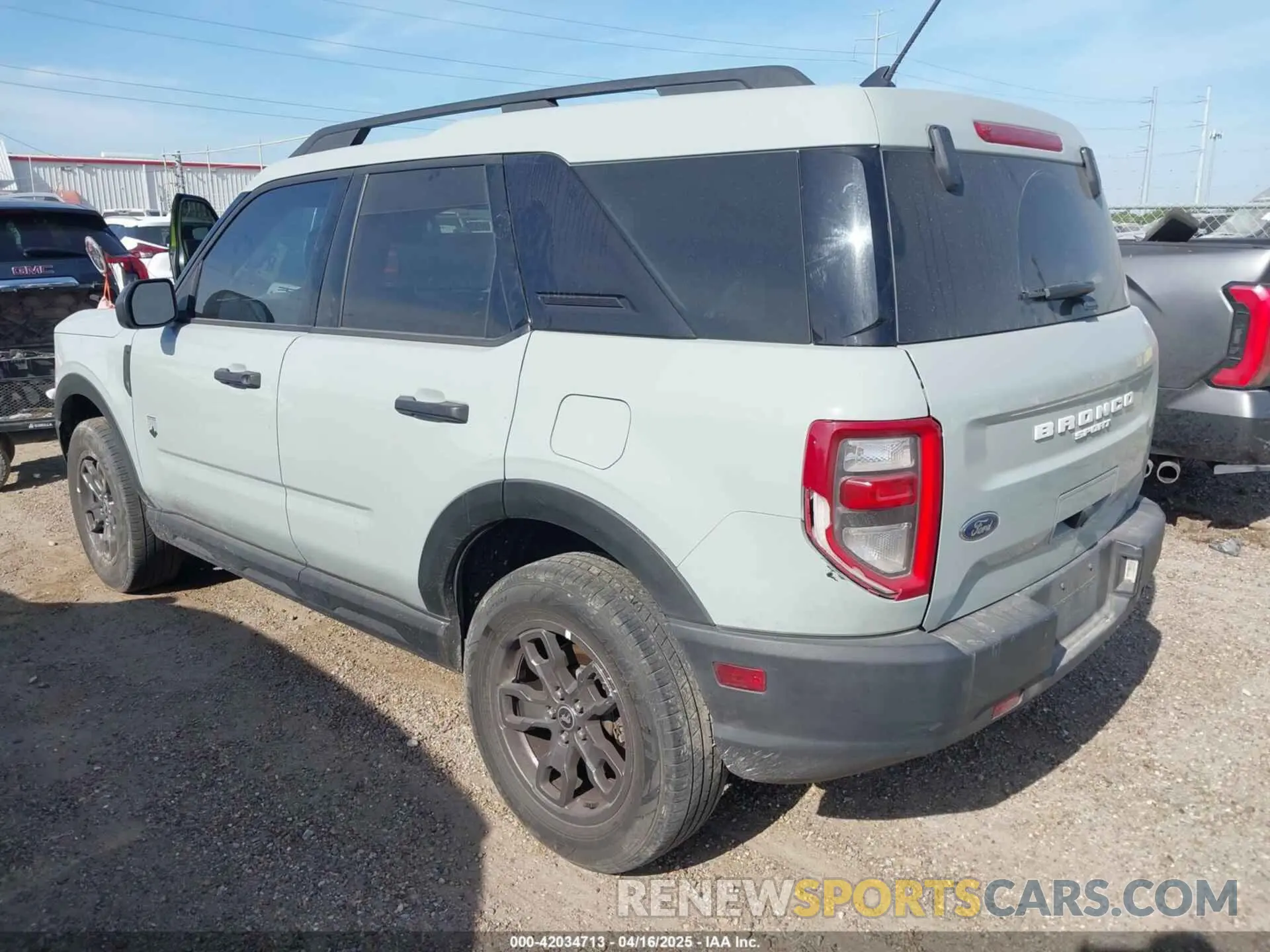 3 Photograph of a damaged car 3FMCR9B68NRD66493 FORD BRONCO SPORT 2022
