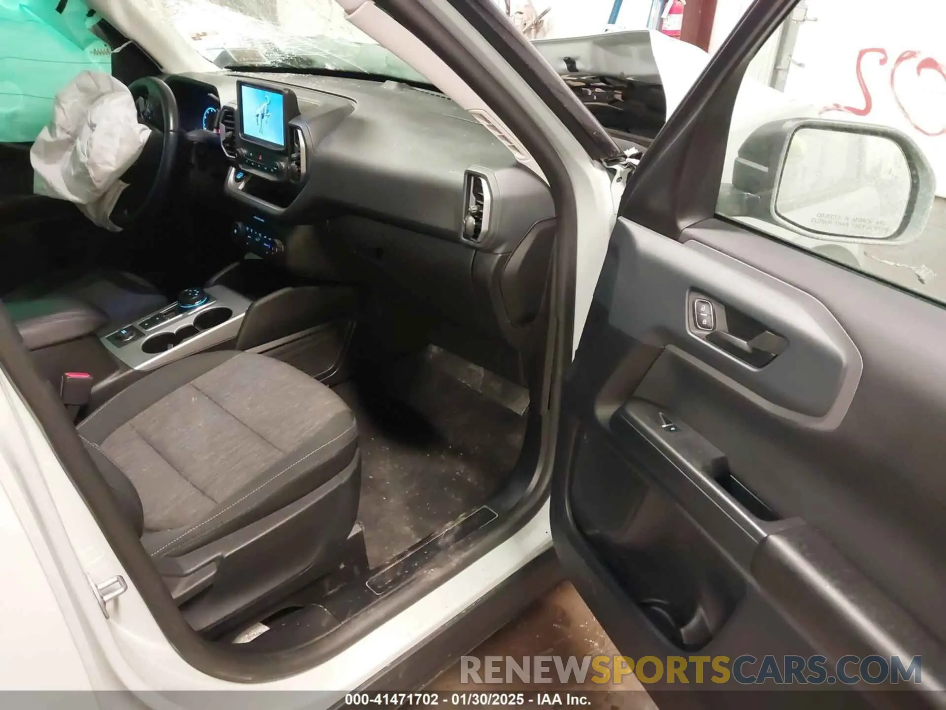 5 Photograph of a damaged car 3FMCR9B69NRD29999 FORD BRONCO SPORT 2022