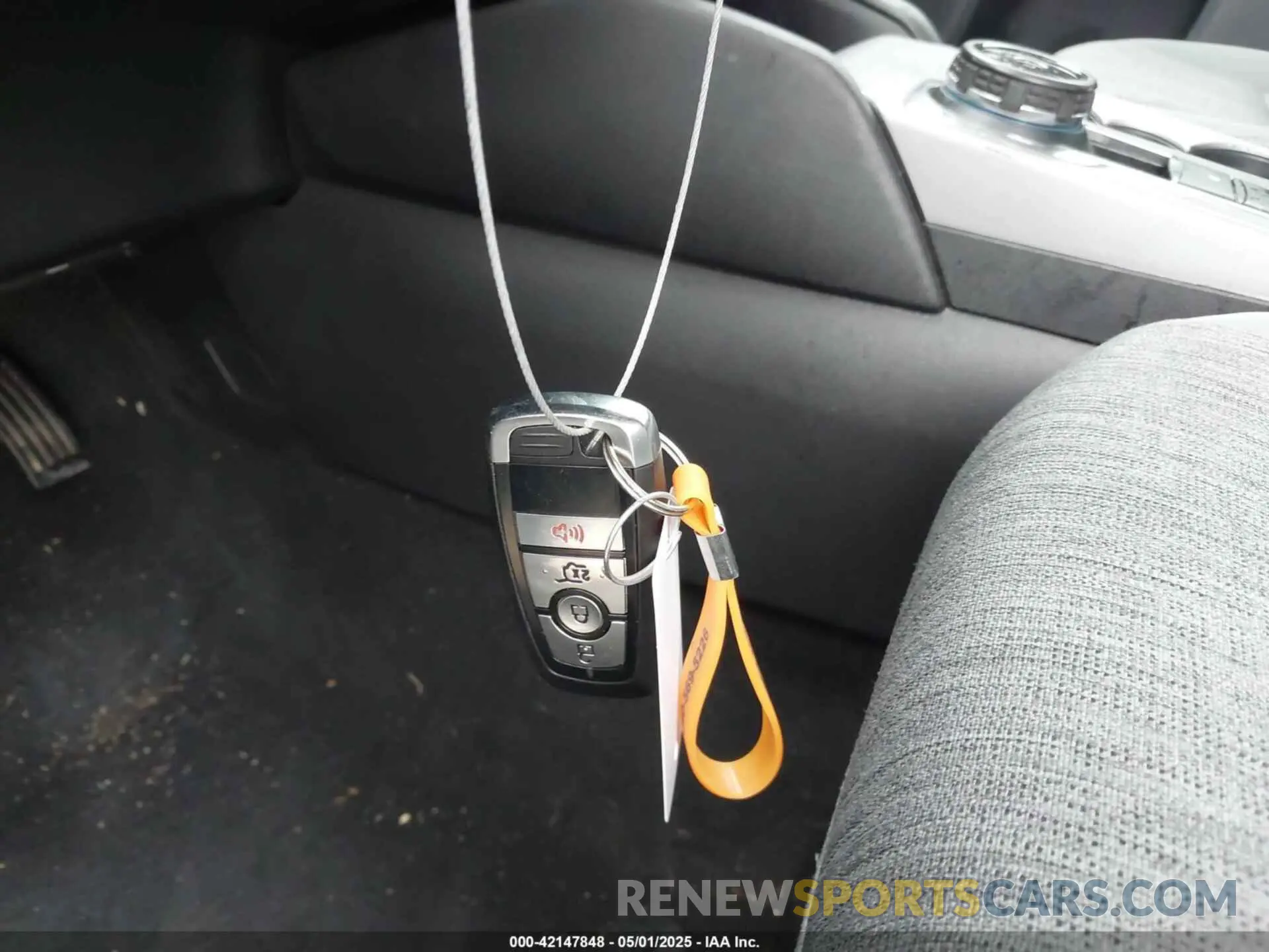 11 Photograph of a damaged car 3FMCR9B69NRE33358 FORD BRONCO SPORT 2022