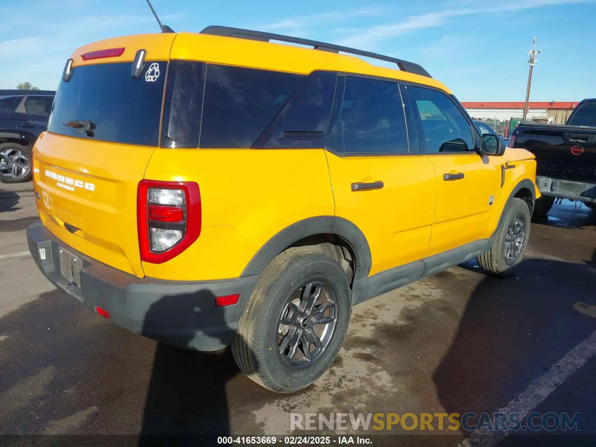 4 Photograph of a damaged car 3FMCR9B6XNRD50828 FORD BRONCO SPORT 2022