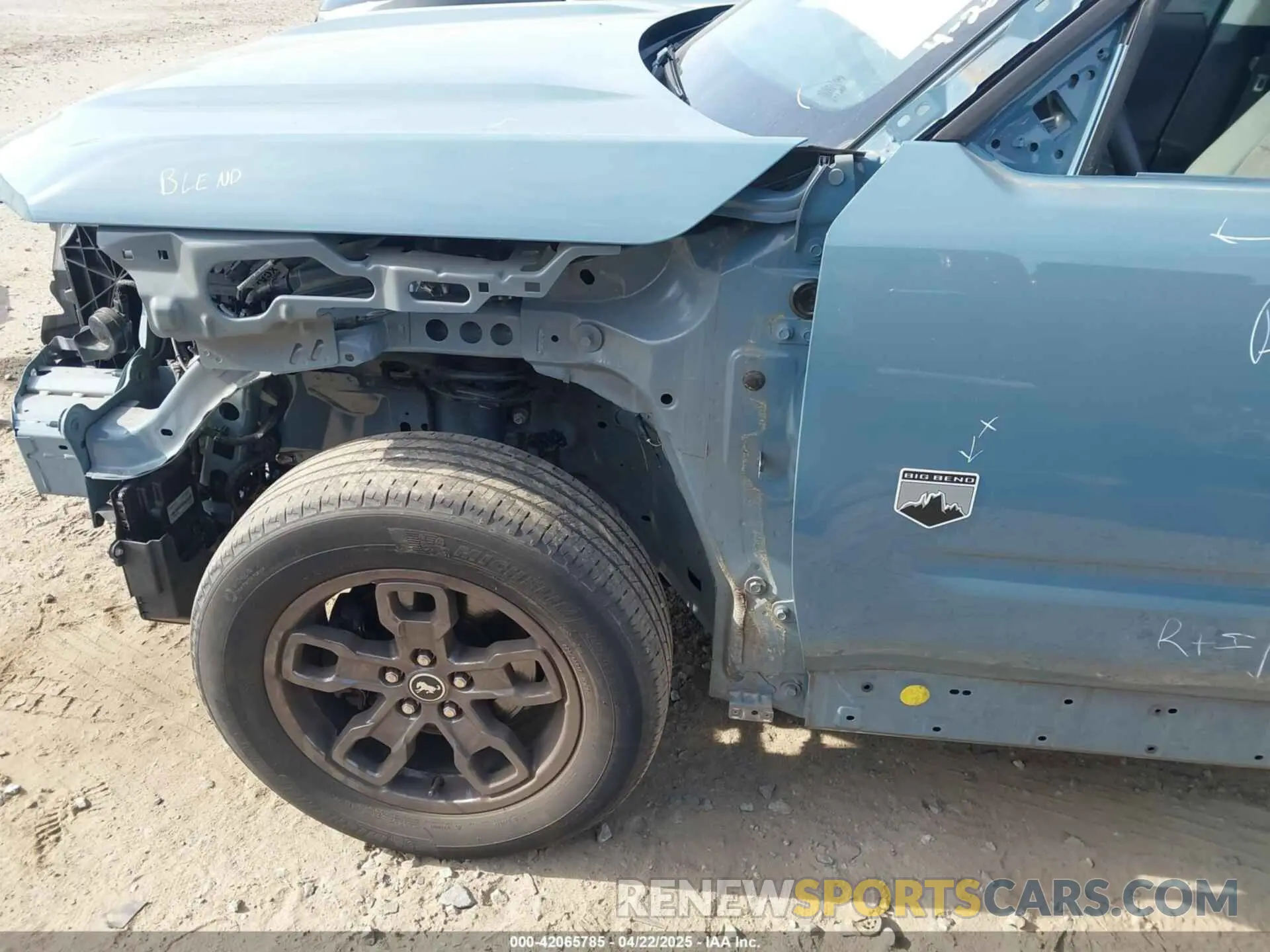 18 Photograph of a damaged car 3FMCR9B6XNRD65085 FORD BRONCO SPORT 2022