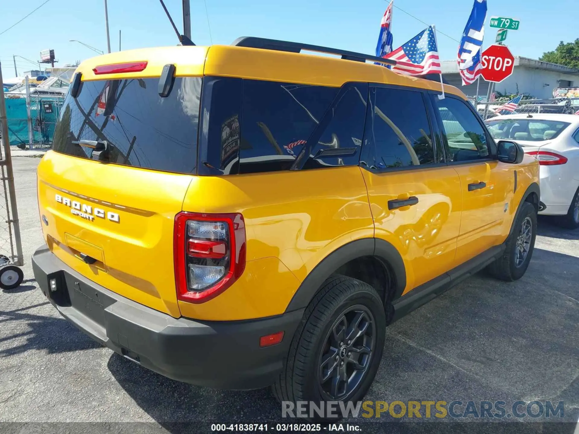 4 Photograph of a damaged car 3FMCR9B6XNRD95185 FORD BRONCO SPORT 2022