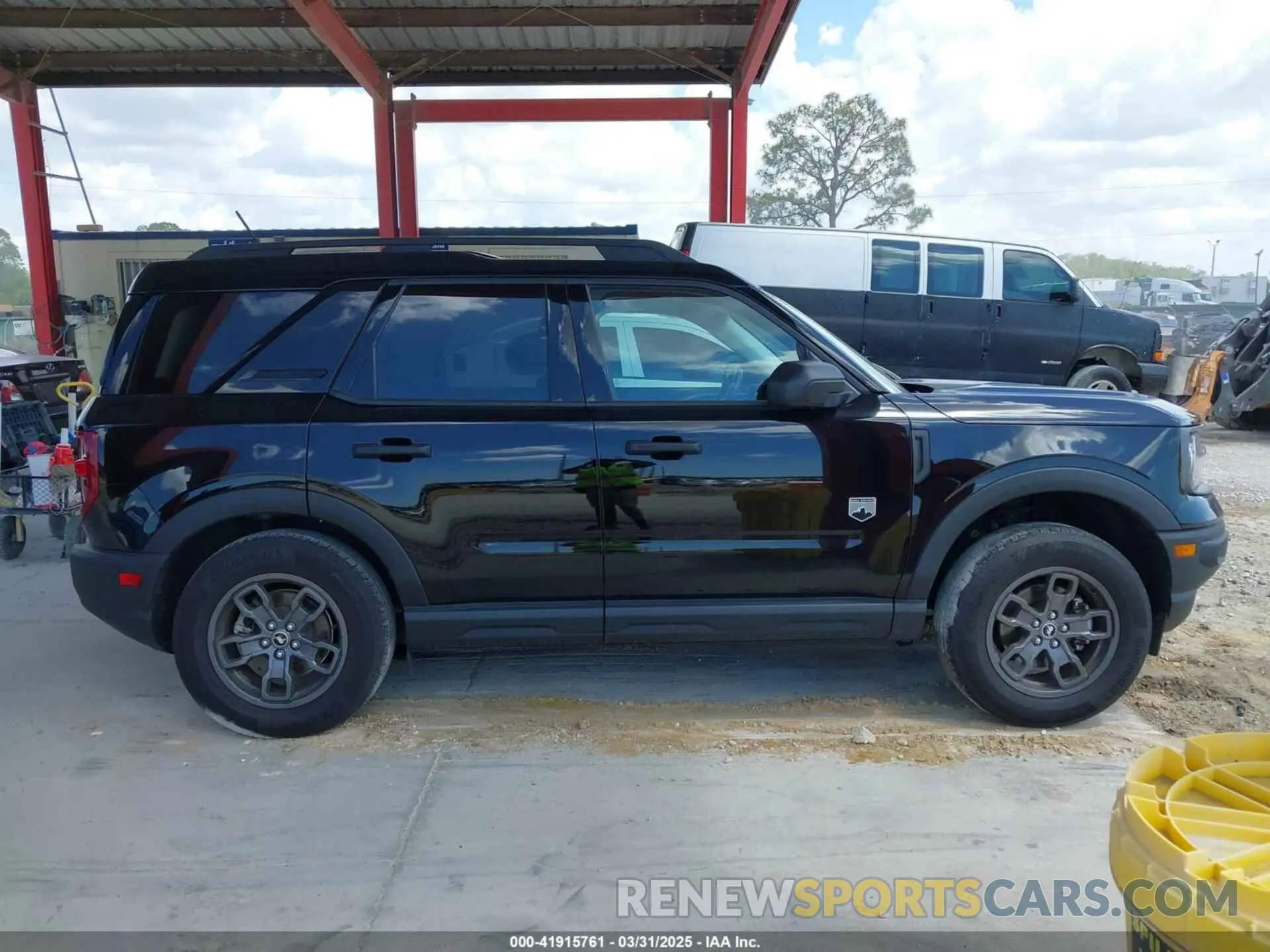 13 Photograph of a damaged car 3FMCR9B6XNRE36866 FORD BRONCO SPORT 2022
