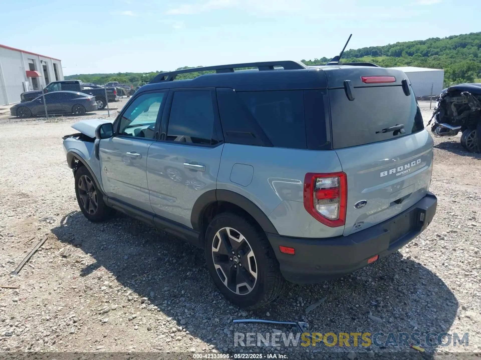 3 Photograph of a damaged car 3FMCR9C61NRD43751 FORD BRONCO SPORT 2022