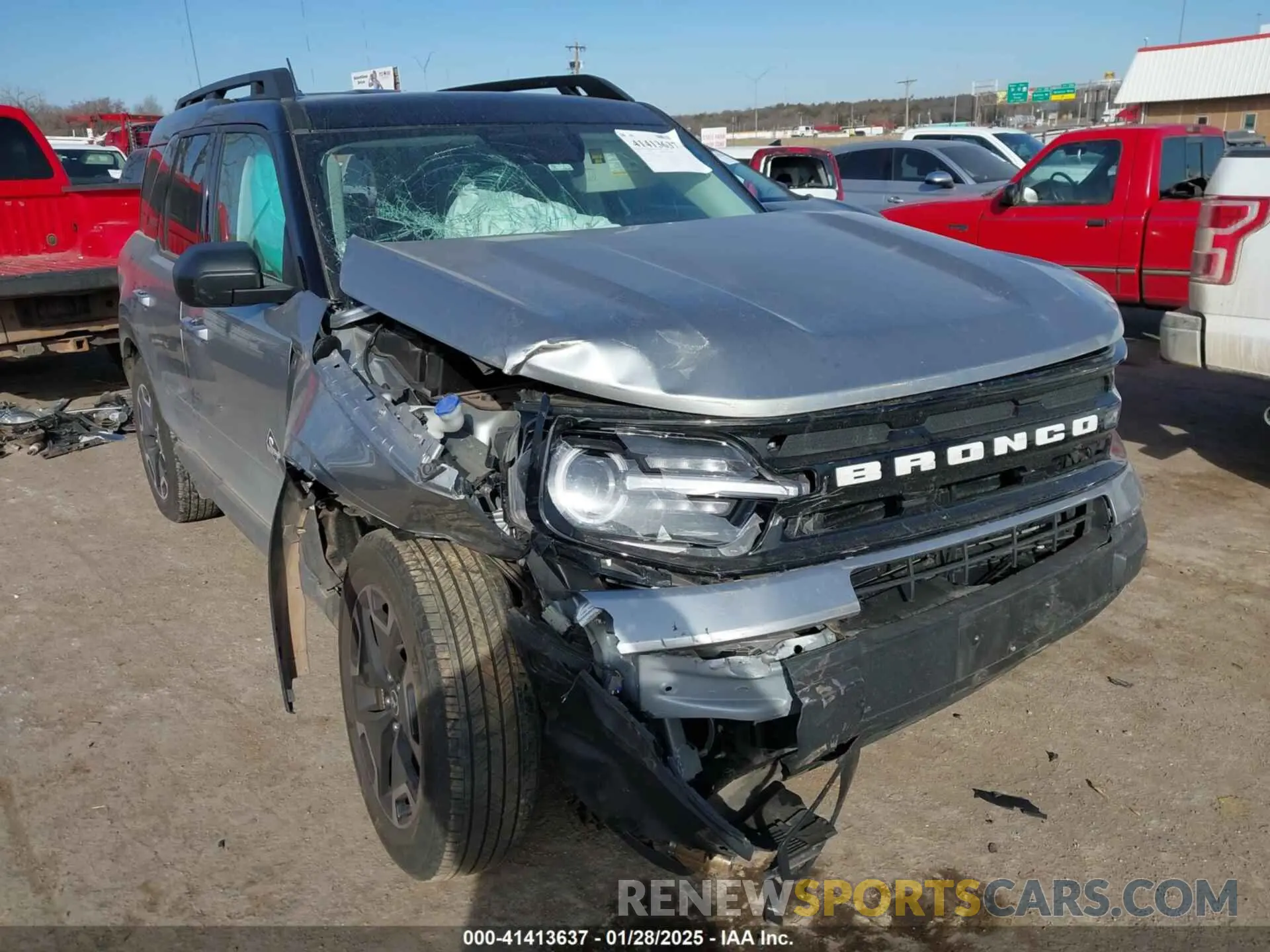 6 Photograph of a damaged car 3FMCR9C65NRE24946 FORD BRONCO SPORT 2022