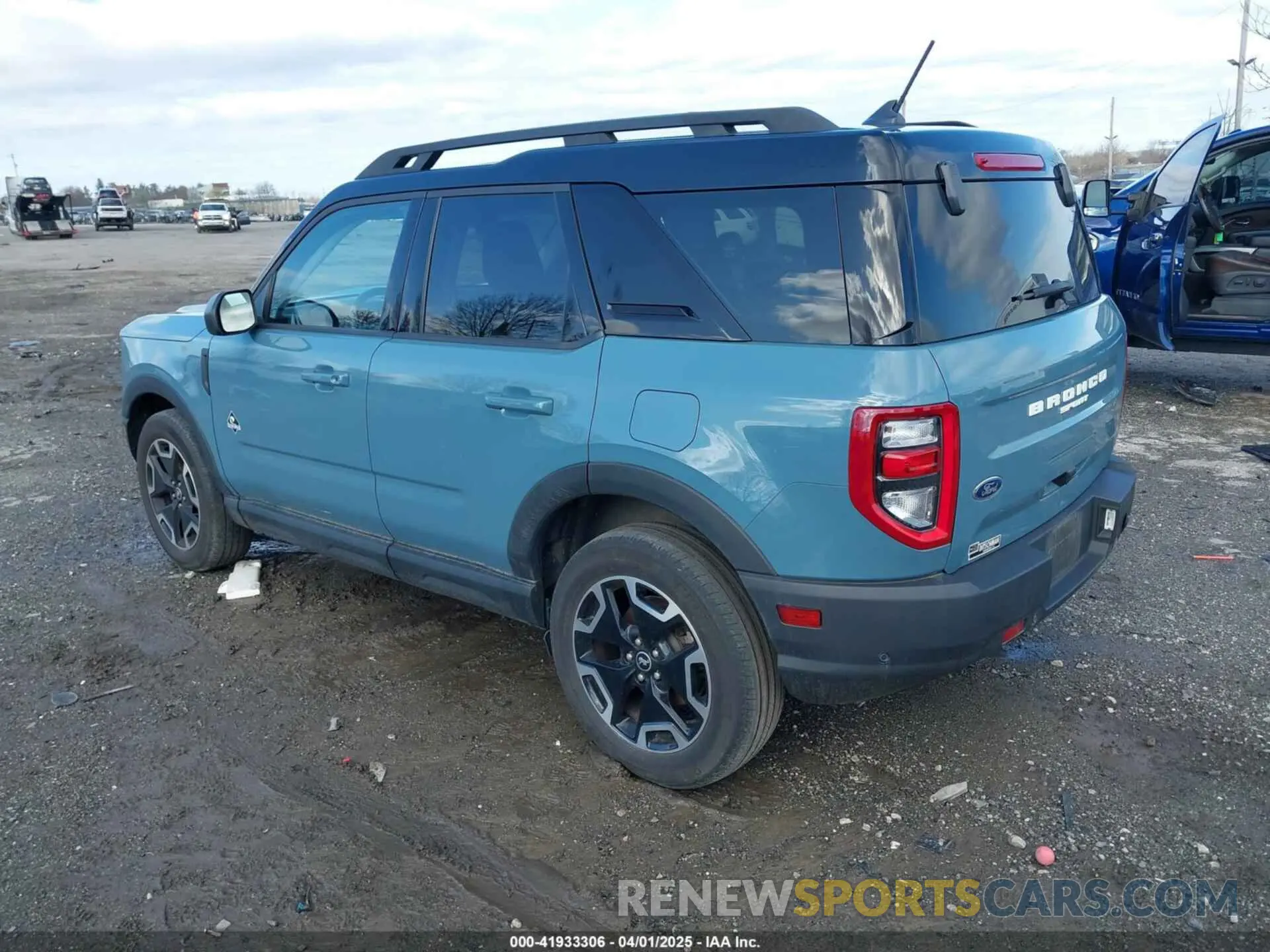 3 Photograph of a damaged car 3FMCR9C66NRD24368 FORD BRONCO SPORT 2022