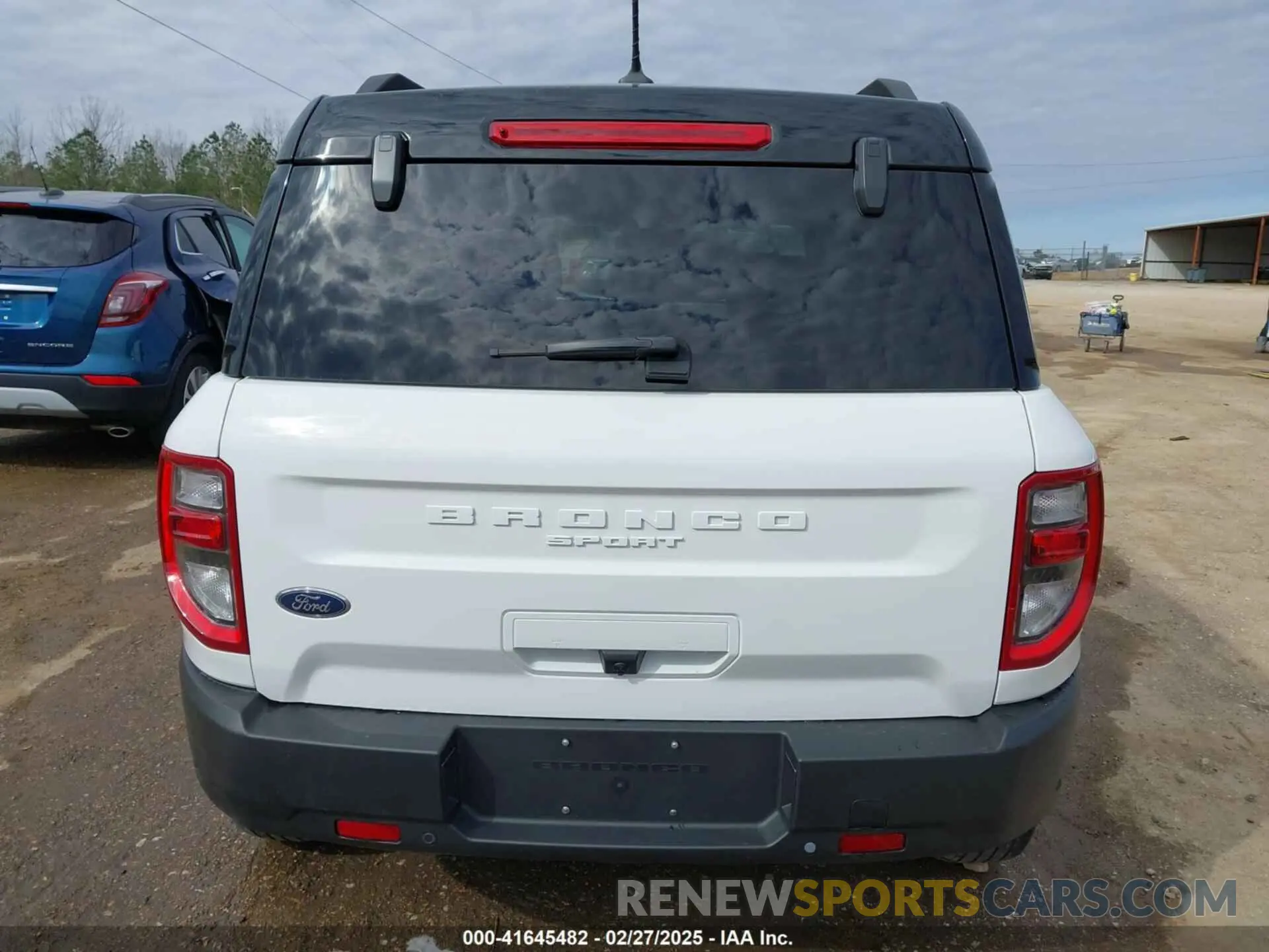 16 Photograph of a damaged car 3FMCR9C67NRD52857 FORD BRONCO SPORT 2022