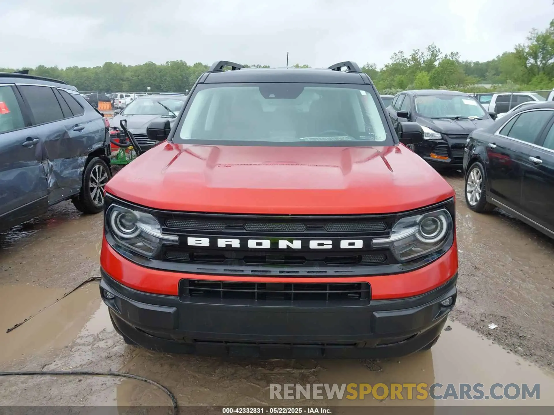 11 Photograph of a damaged car 3FMCR9C68NRD70803 FORD BRONCO SPORT 2022