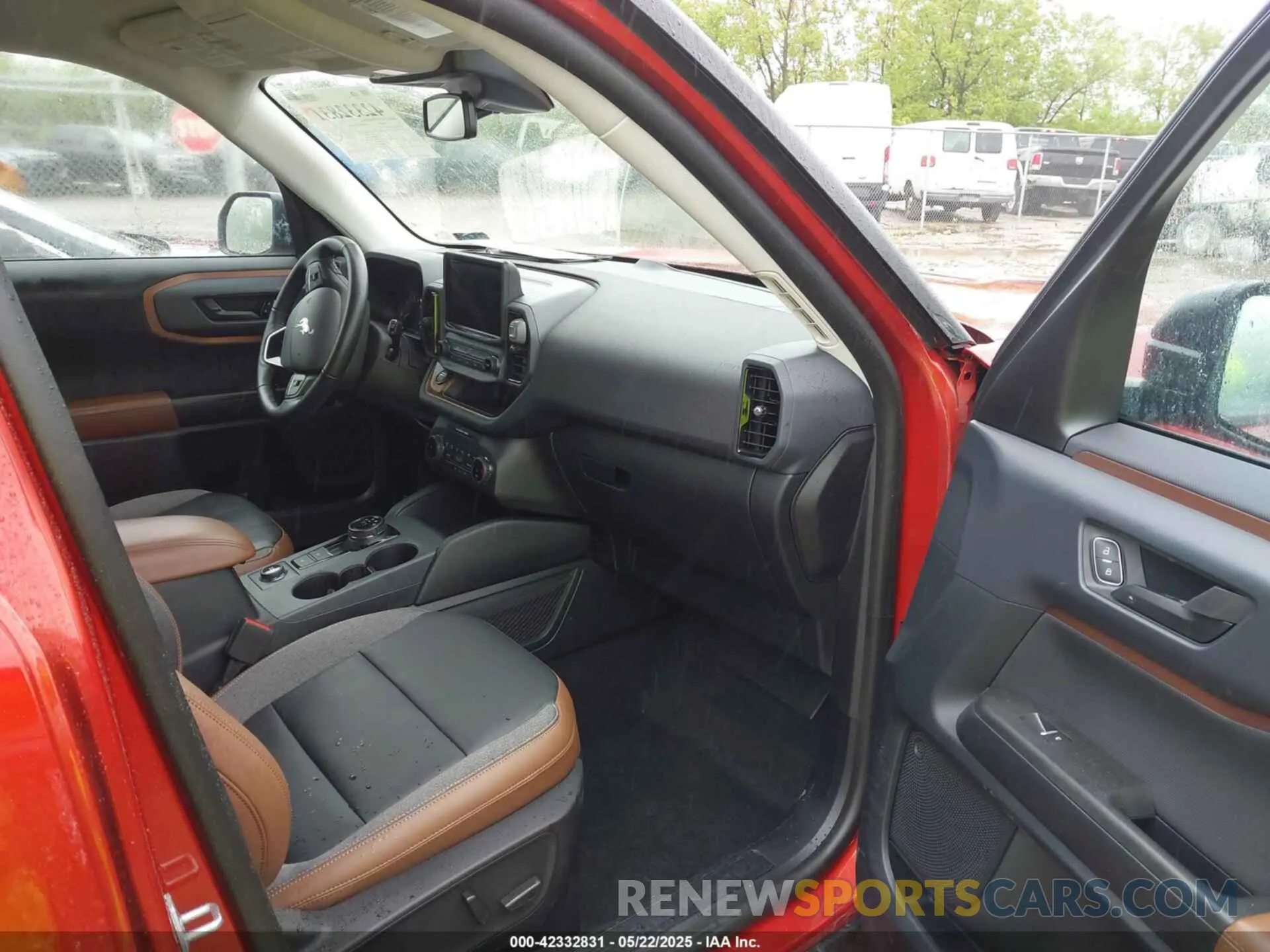 5 Photograph of a damaged car 3FMCR9C68NRD70803 FORD BRONCO SPORT 2022