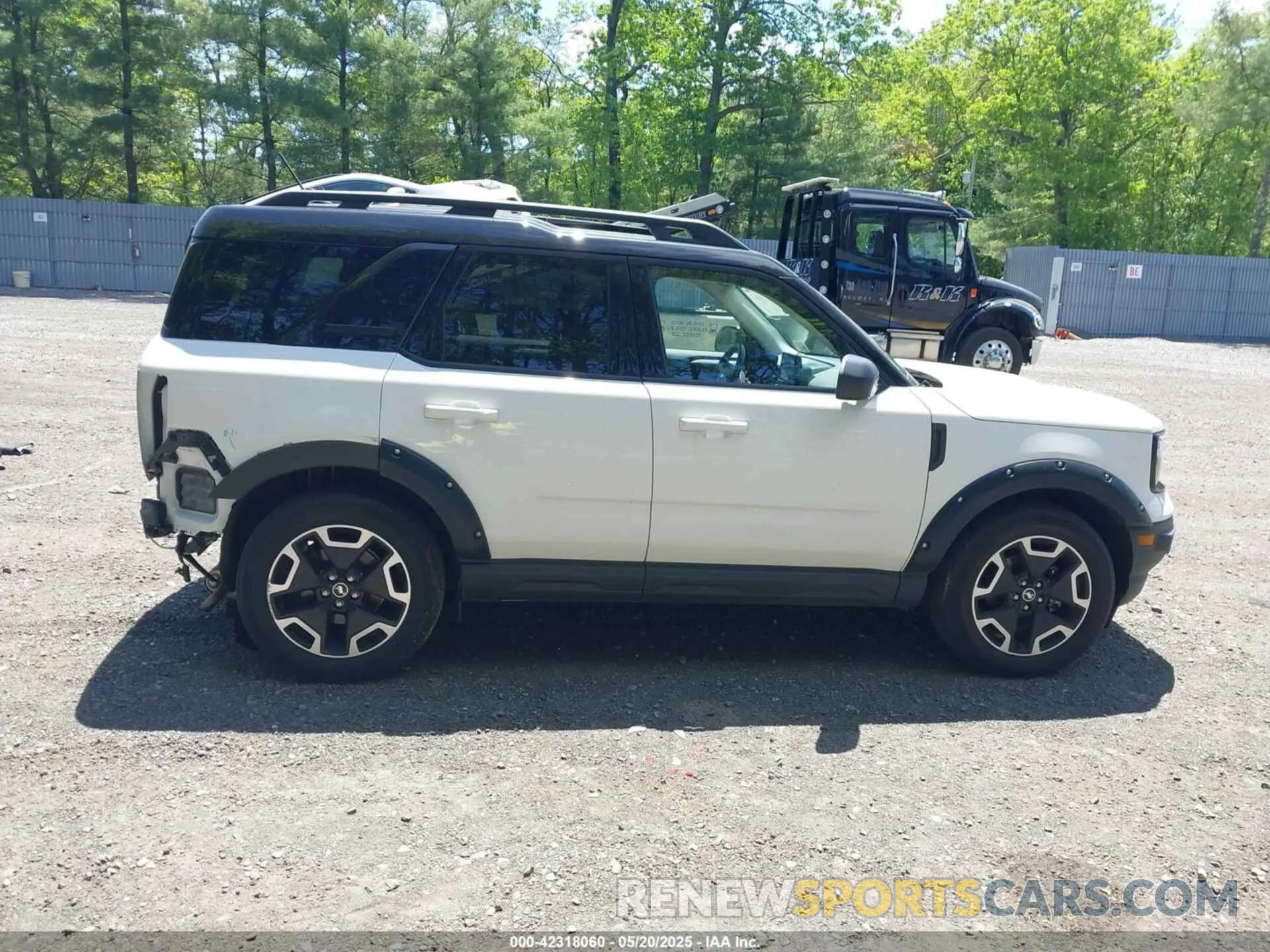 13 Photograph of a damaged car 3FMCR9C6XNRD29721 FORD BRONCO SPORT 2022