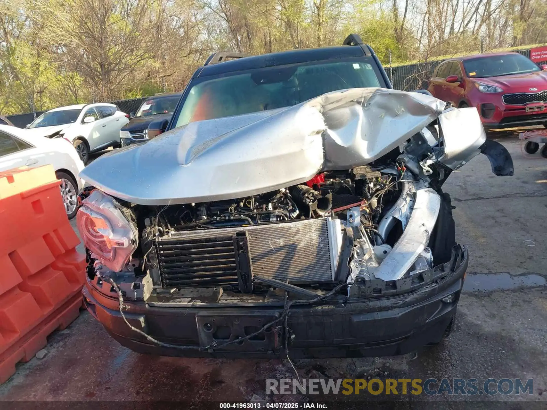 13 Photograph of a damaged car 3FMCR9C6XNRE17667 FORD BRONCO SPORT 2022