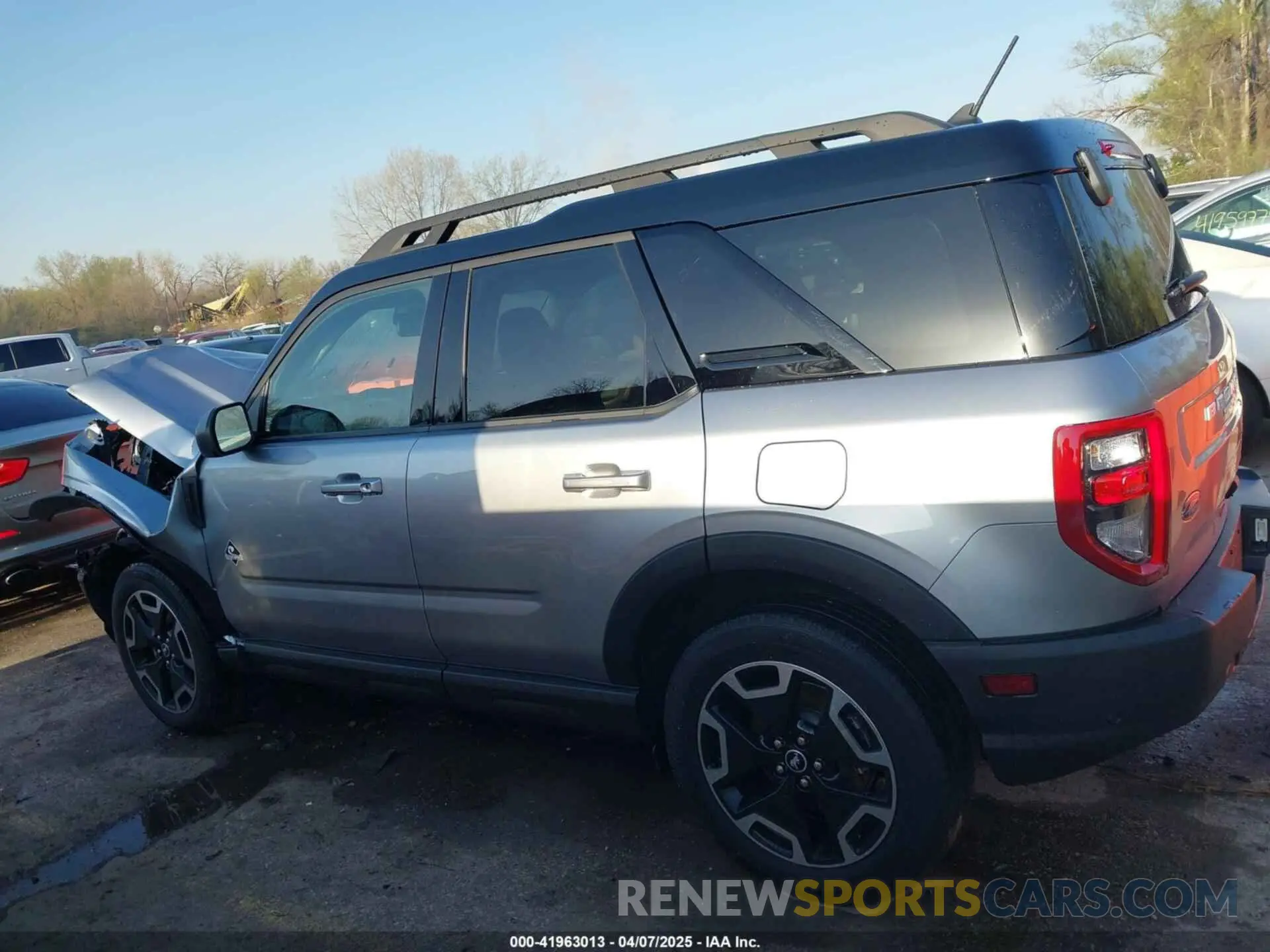 15 Photograph of a damaged car 3FMCR9C6XNRE17667 FORD BRONCO SPORT 2022