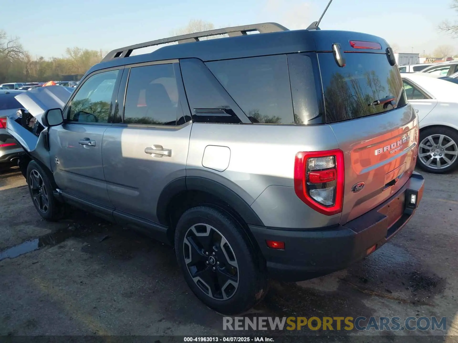 3 Photograph of a damaged car 3FMCR9C6XNRE17667 FORD BRONCO SPORT 2022