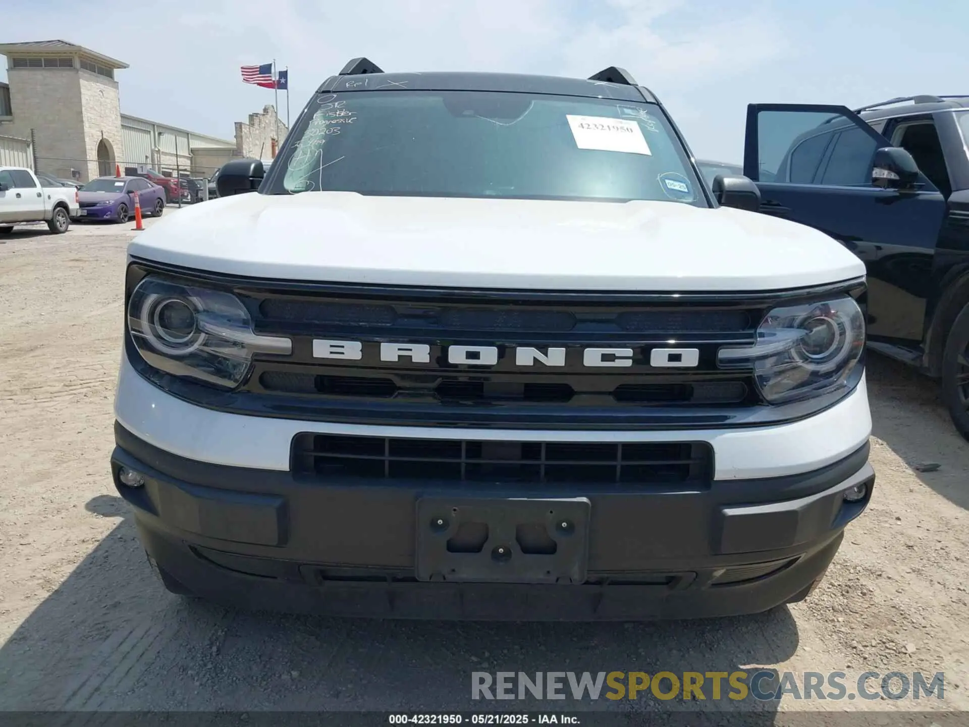 12 Photograph of a damaged car 3FMCR9C6XNRE27616 FORD BRONCO SPORT 2022