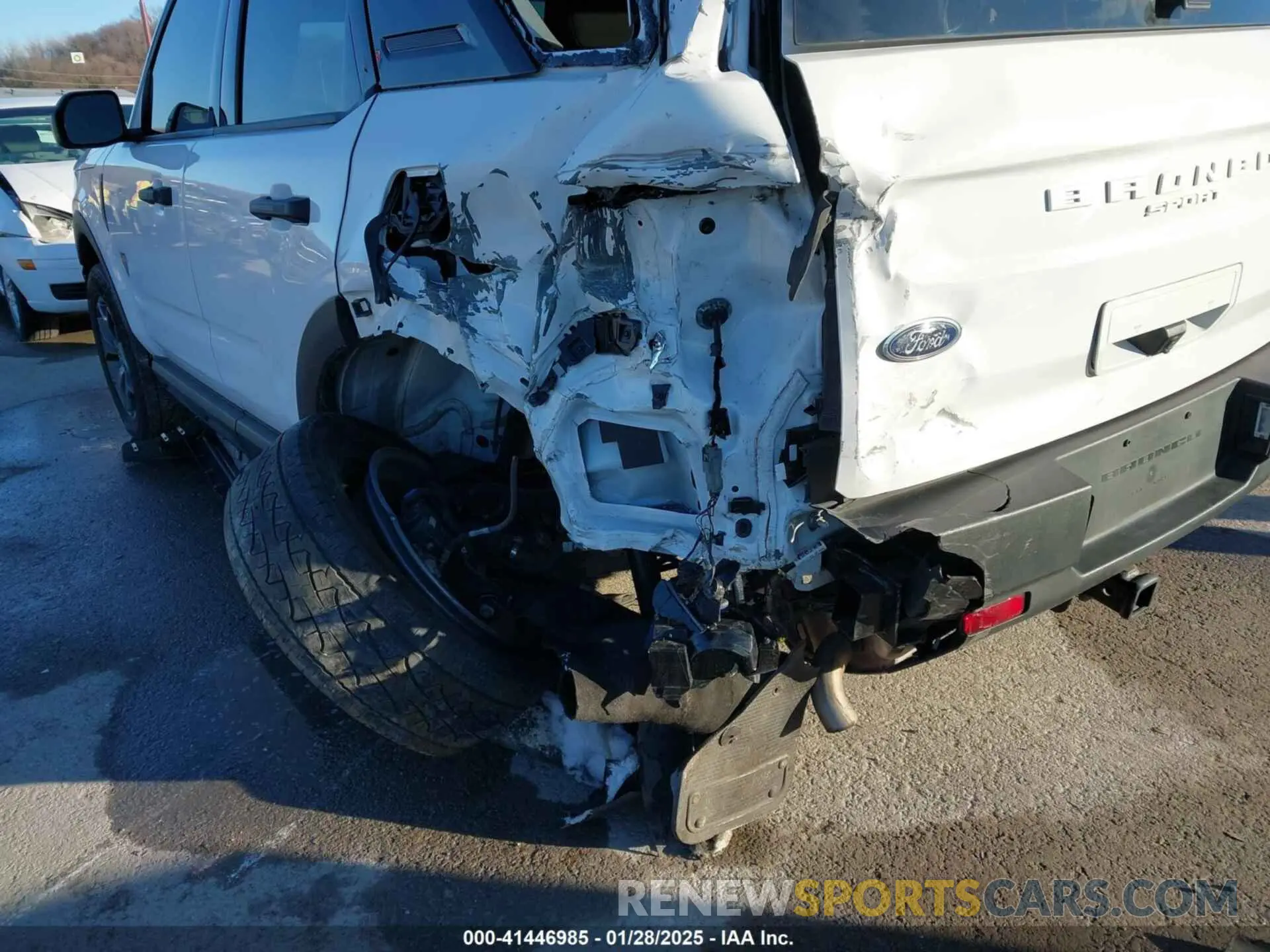6 Photograph of a damaged car 3FMCR9D93NRE10343 FORD BRONCO SPORT 2022