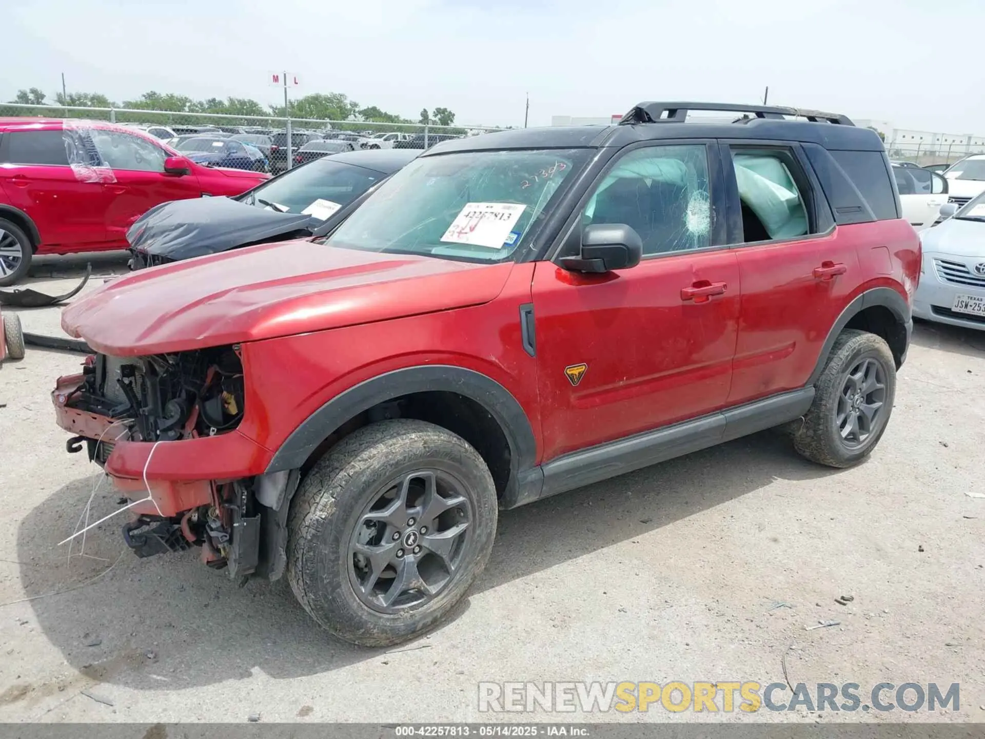 2 Photograph of a damaged car 3FMCR9D94NRD06315 FORD BRONCO SPORT 2022