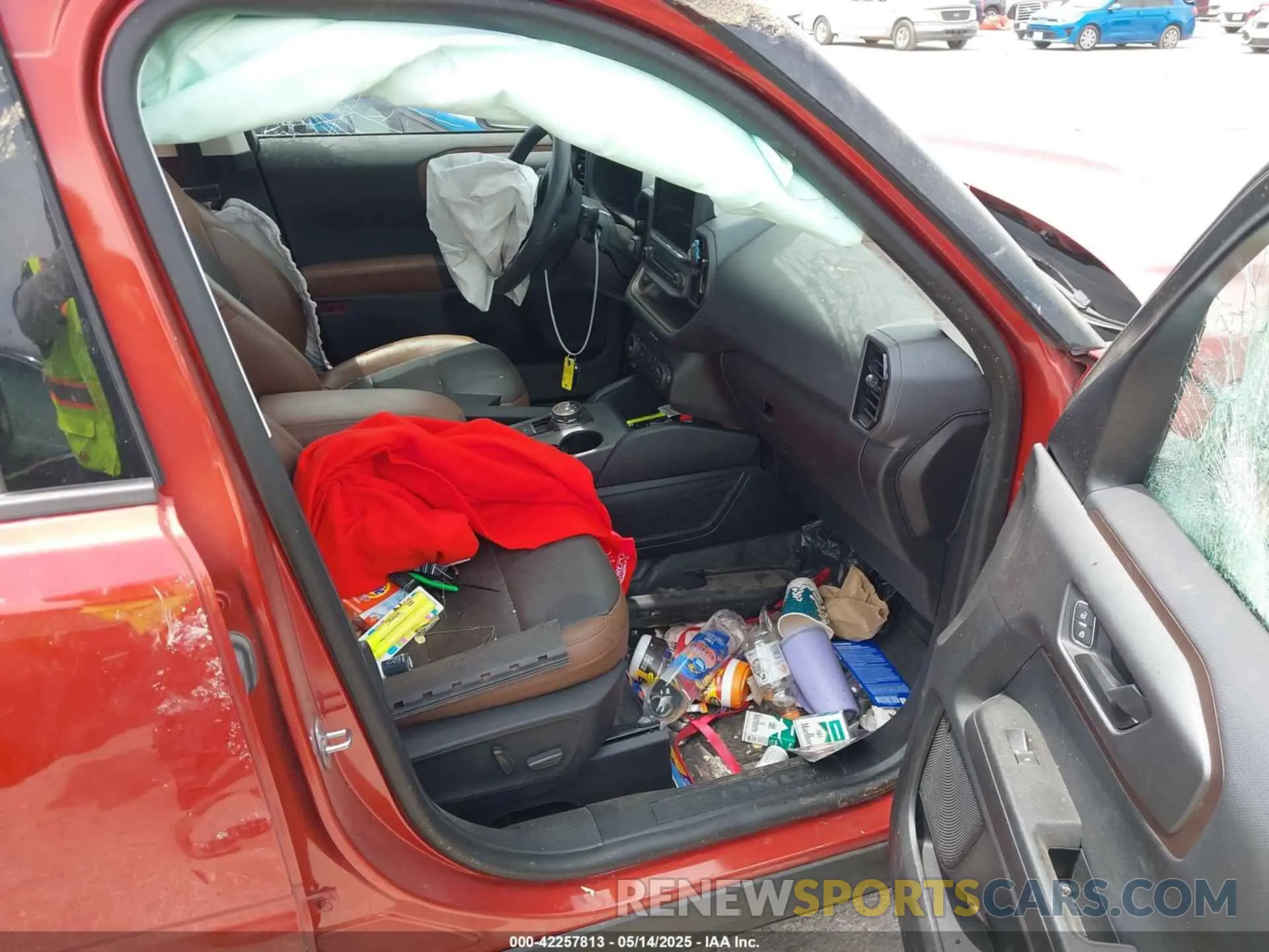 5 Photograph of a damaged car 3FMCR9D94NRD06315 FORD BRONCO SPORT 2022