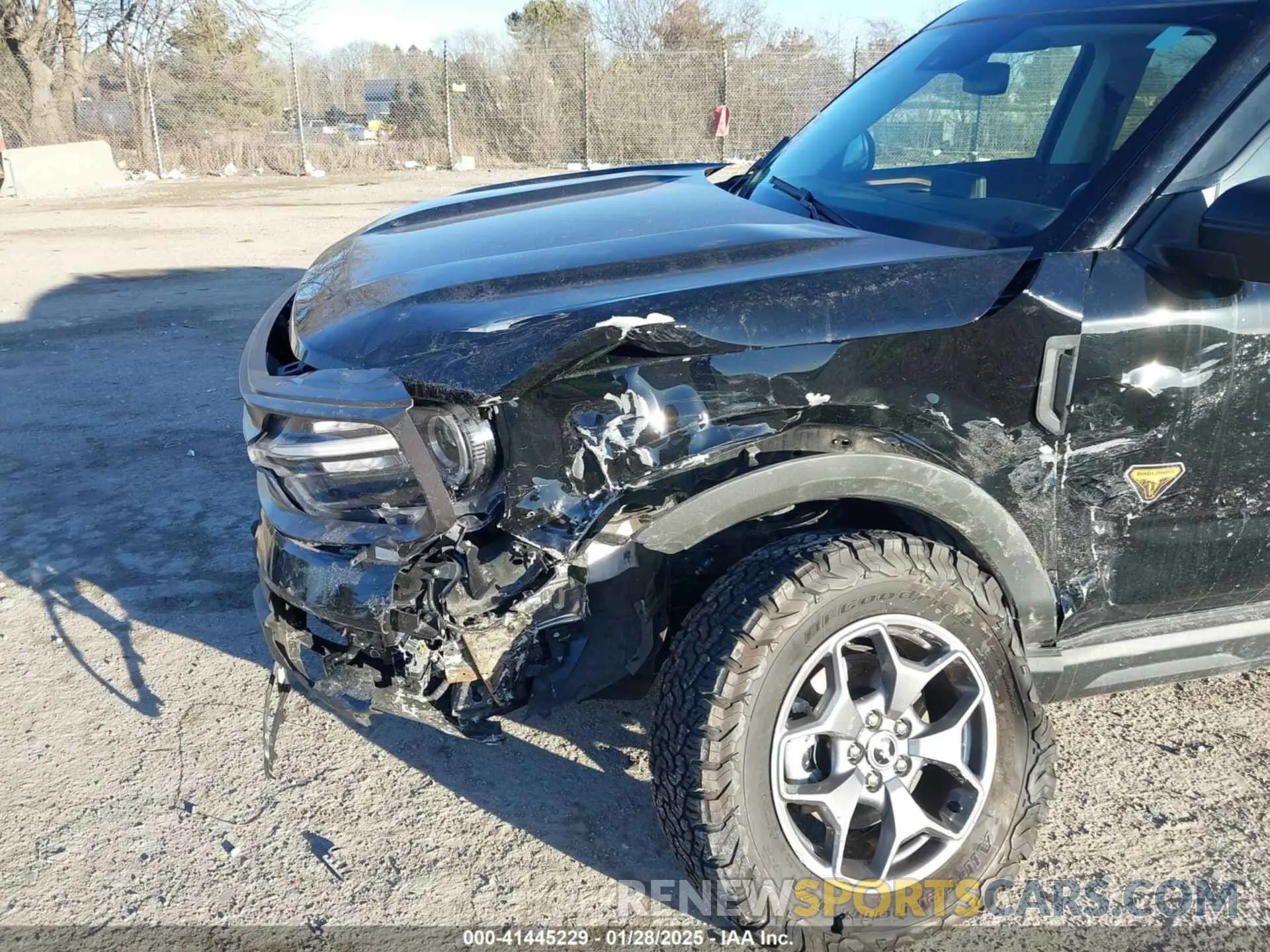 17 Photograph of a damaged car 3FMCR9D94NRD59838 FORD BRONCO SPORT 2022