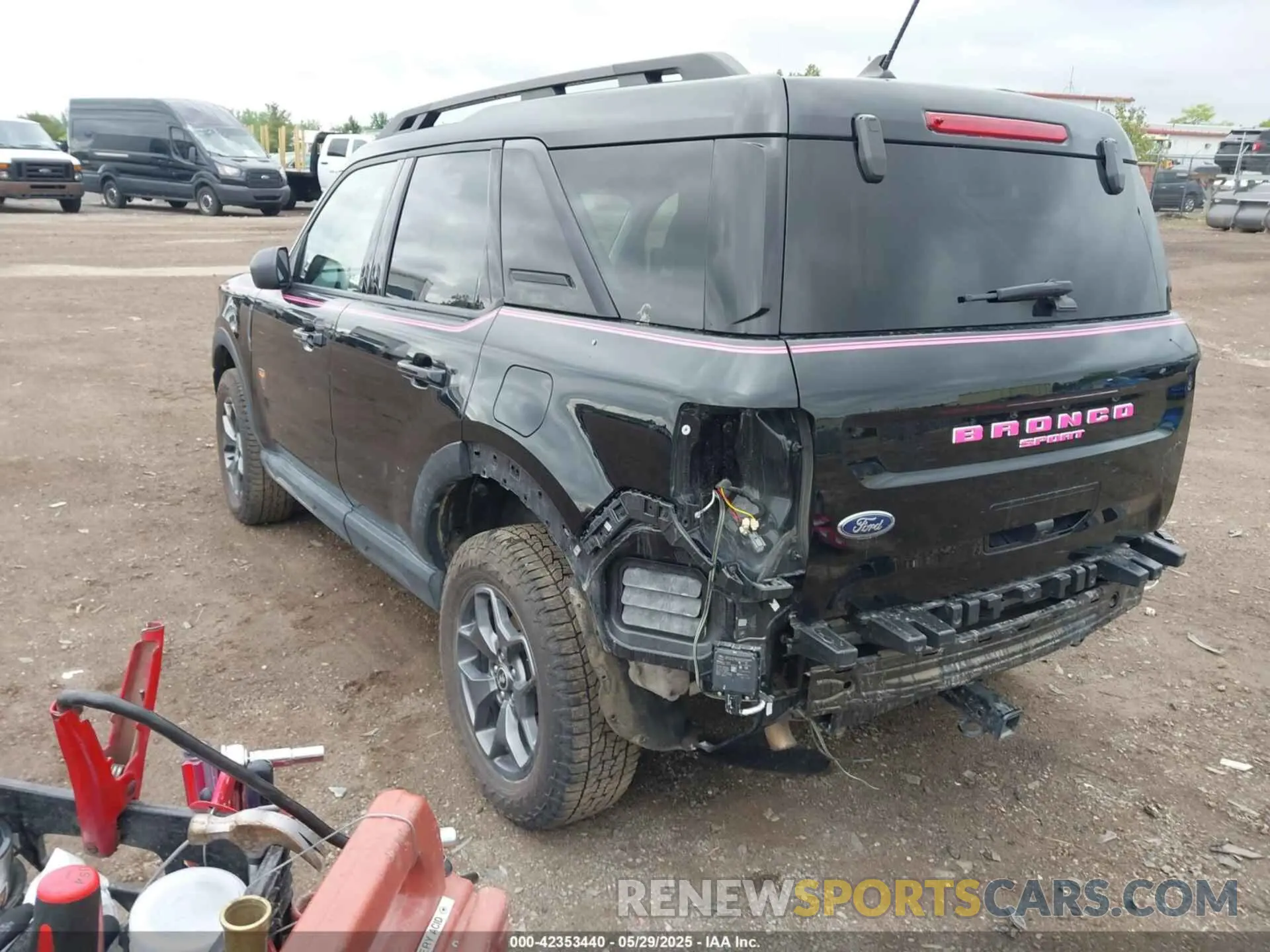 3 Photograph of a damaged car 3FMCR9D96NRD00726 FORD BRONCO SPORT 2022