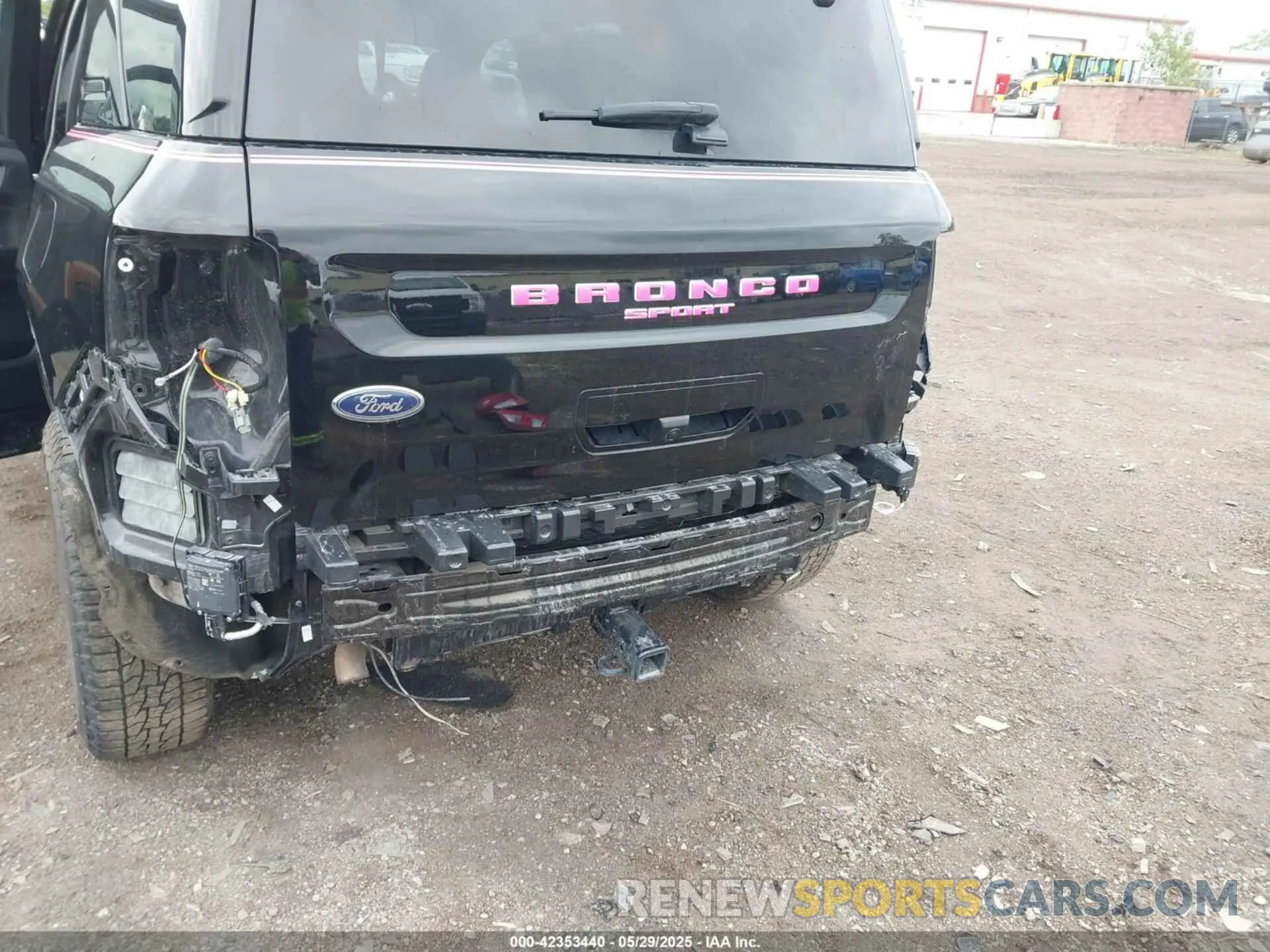 6 Photograph of a damaged car 3FMCR9D96NRD00726 FORD BRONCO SPORT 2022