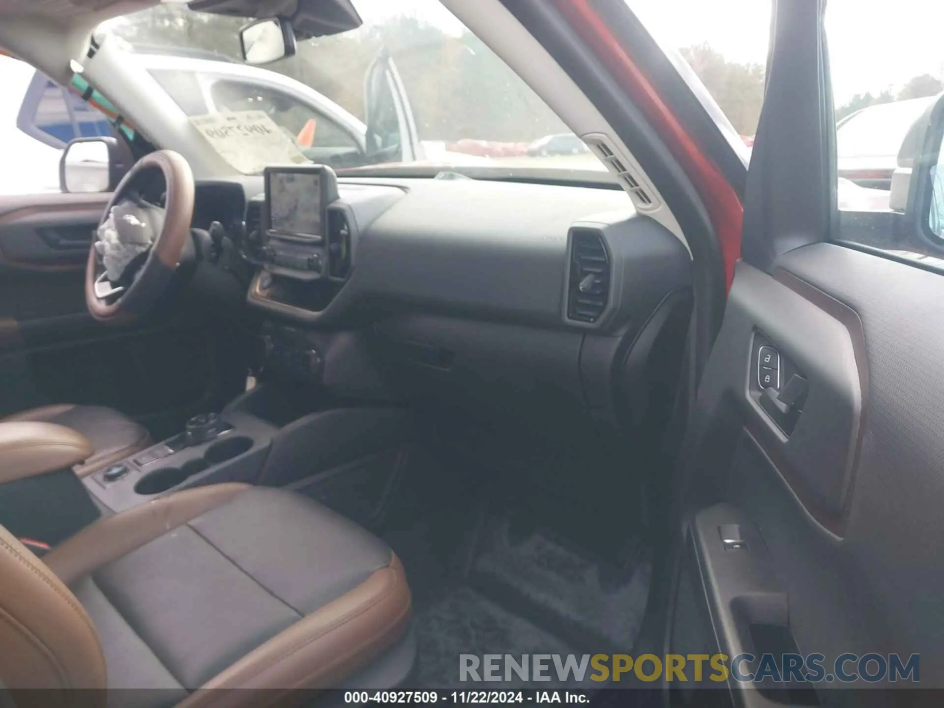 5 Photograph of a damaged car 3FMCR9D96NRD40983 FORD BRONCO SPORT 2022
