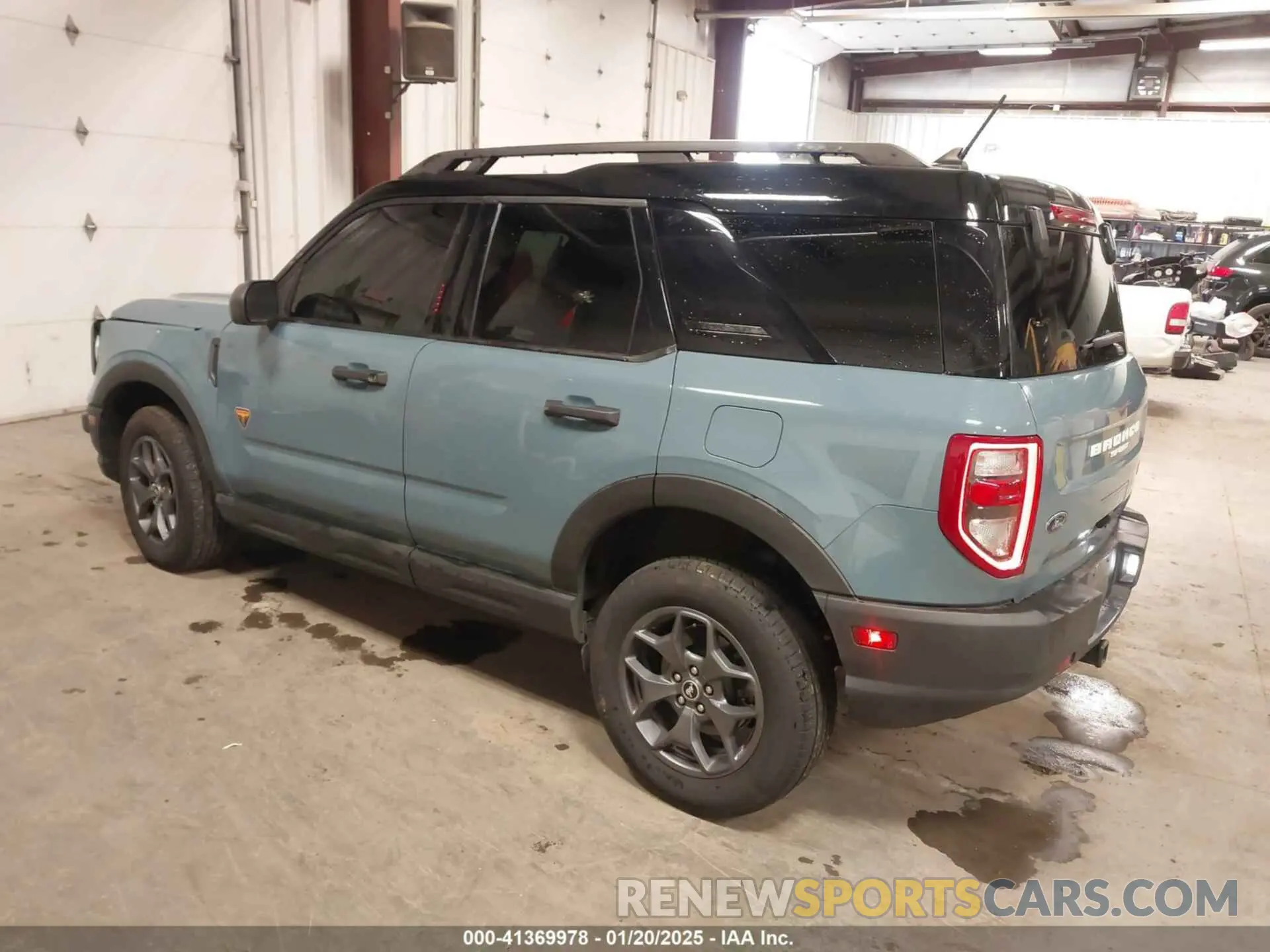 3 Photograph of a damaged car 3FMCR9D99NRD00848 FORD BRONCO SPORT 2022