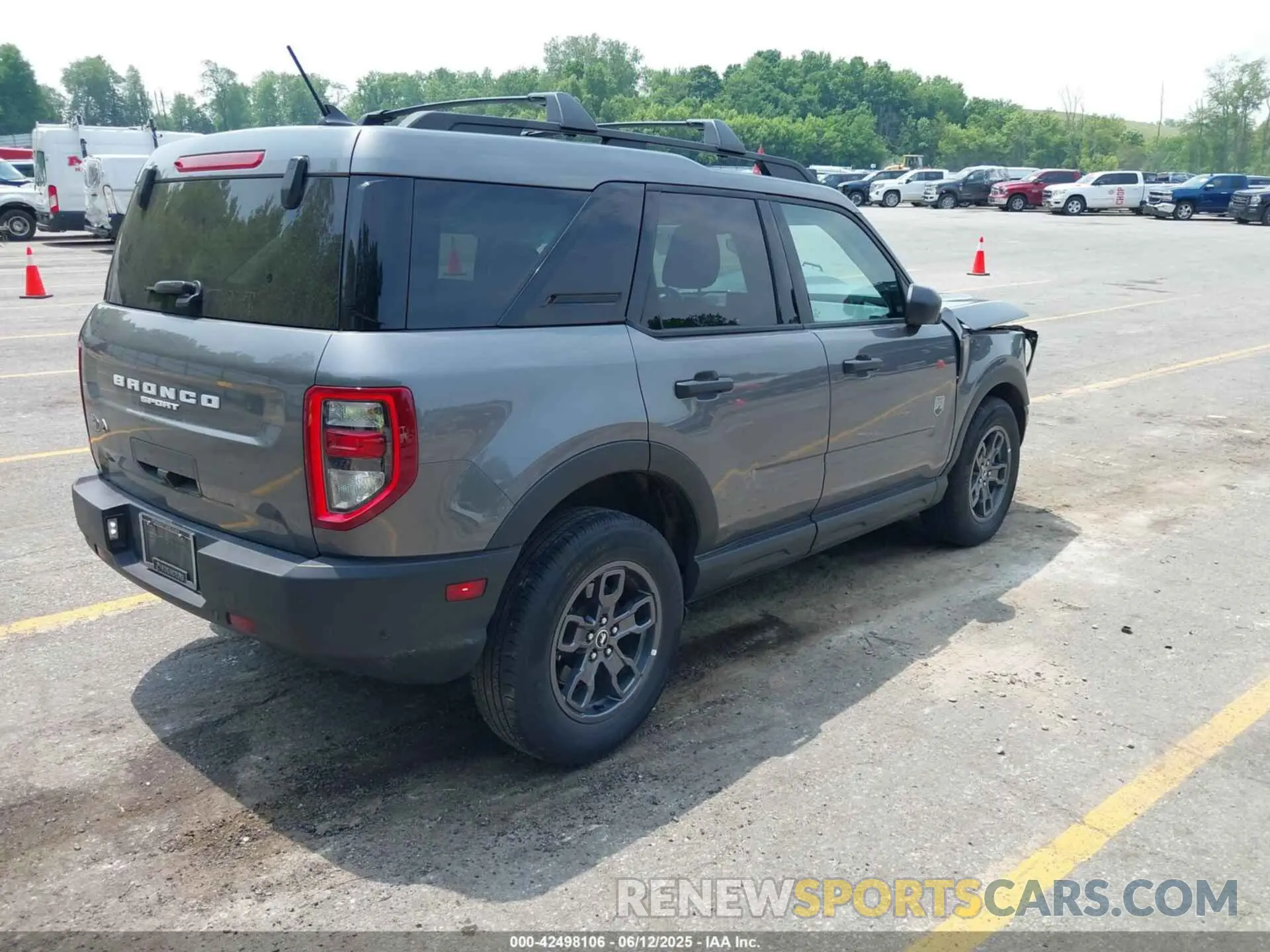 4 Photograph of a damaged car 3FMCR9B64PRD68079 FORD BRONCO SPORT 2023