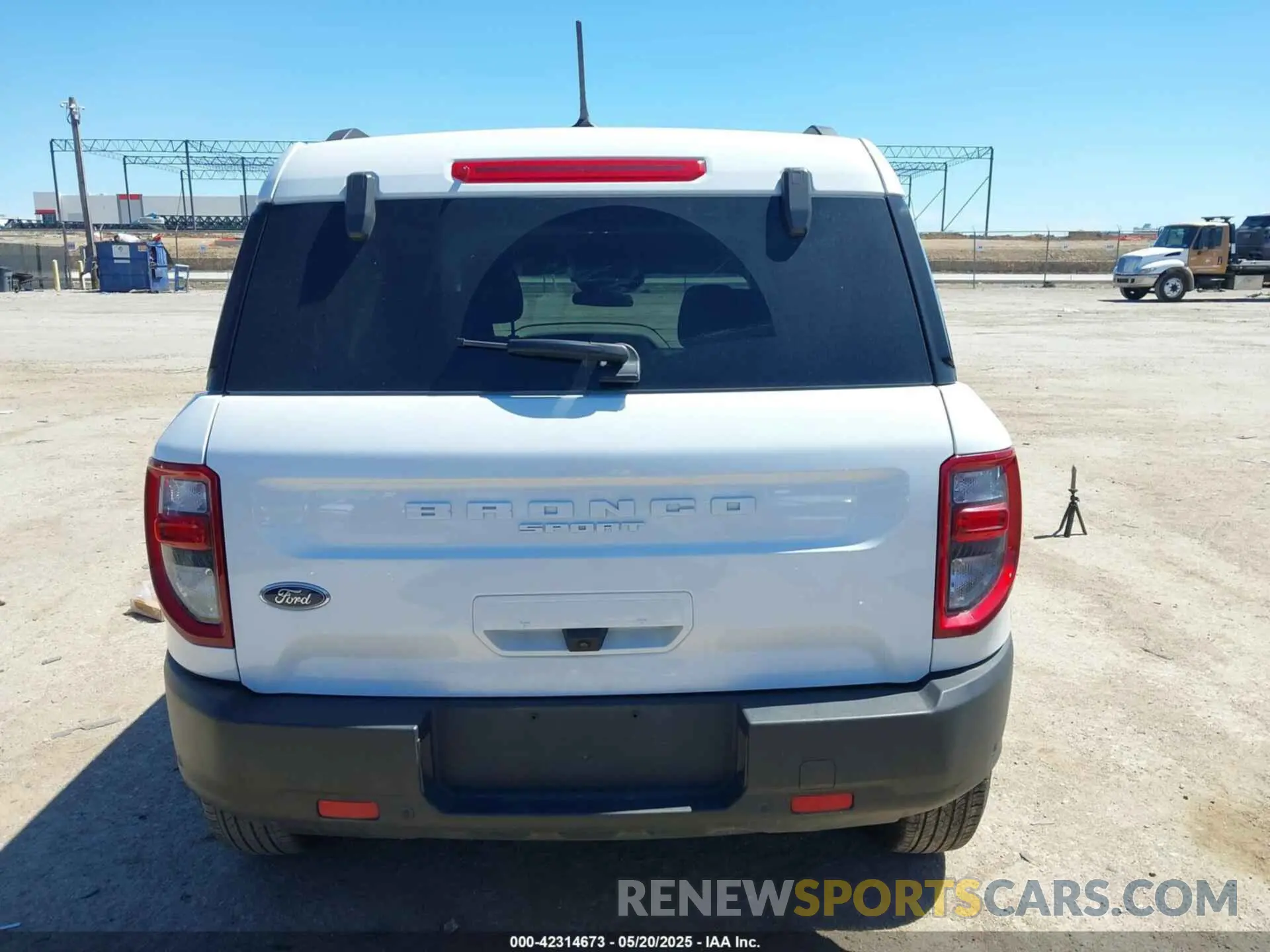 16 Photograph of a damaged car 3FMCR9B65PRE10890 FORD BRONCO SPORT 2023