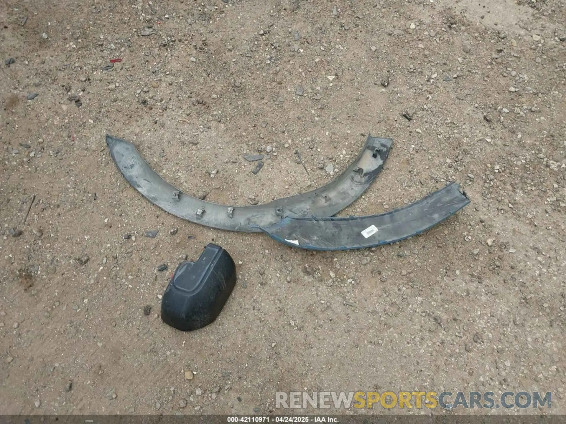 12 Photograph of a damaged car 3FMCR9B67PRD41734 FORD BRONCO SPORT 2023