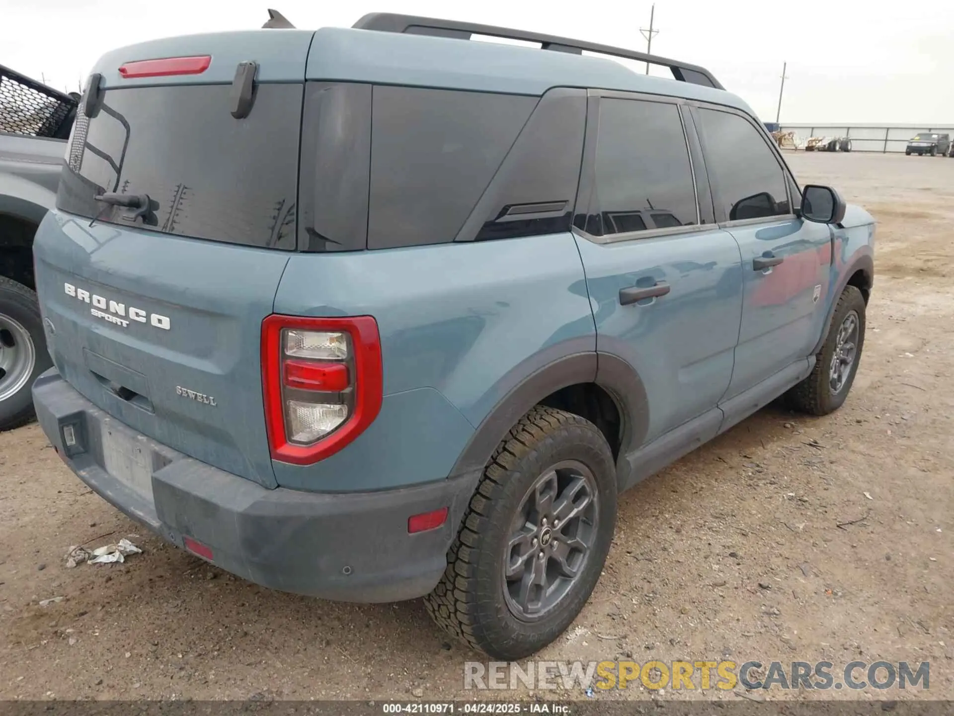 4 Photograph of a damaged car 3FMCR9B67PRD41734 FORD BRONCO SPORT 2023