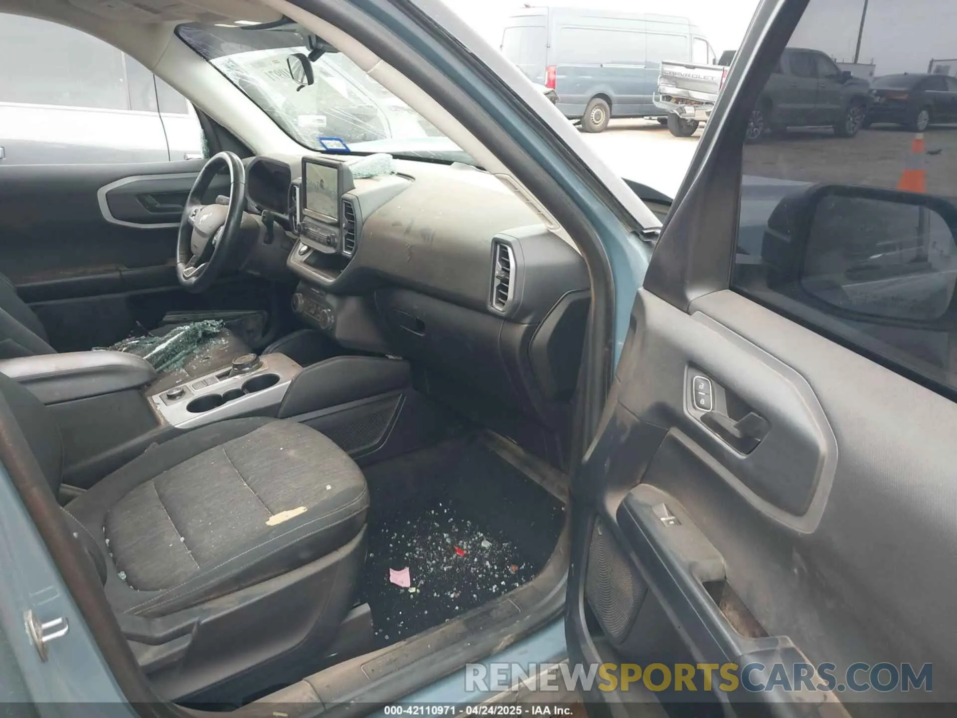 5 Photograph of a damaged car 3FMCR9B67PRD41734 FORD BRONCO SPORT 2023