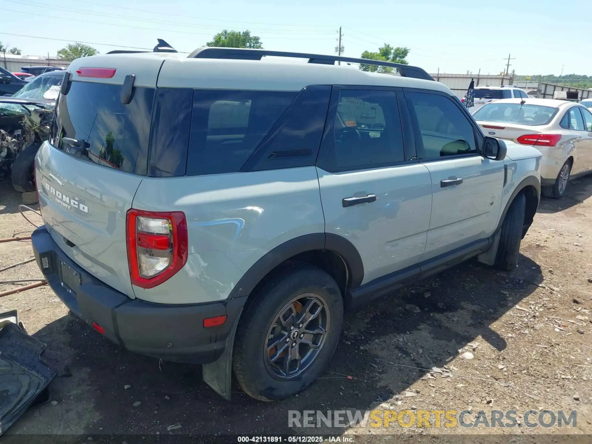4 Photograph of a damaged car 3FMCR9B67PRD56671 FORD BRONCO SPORT 2023