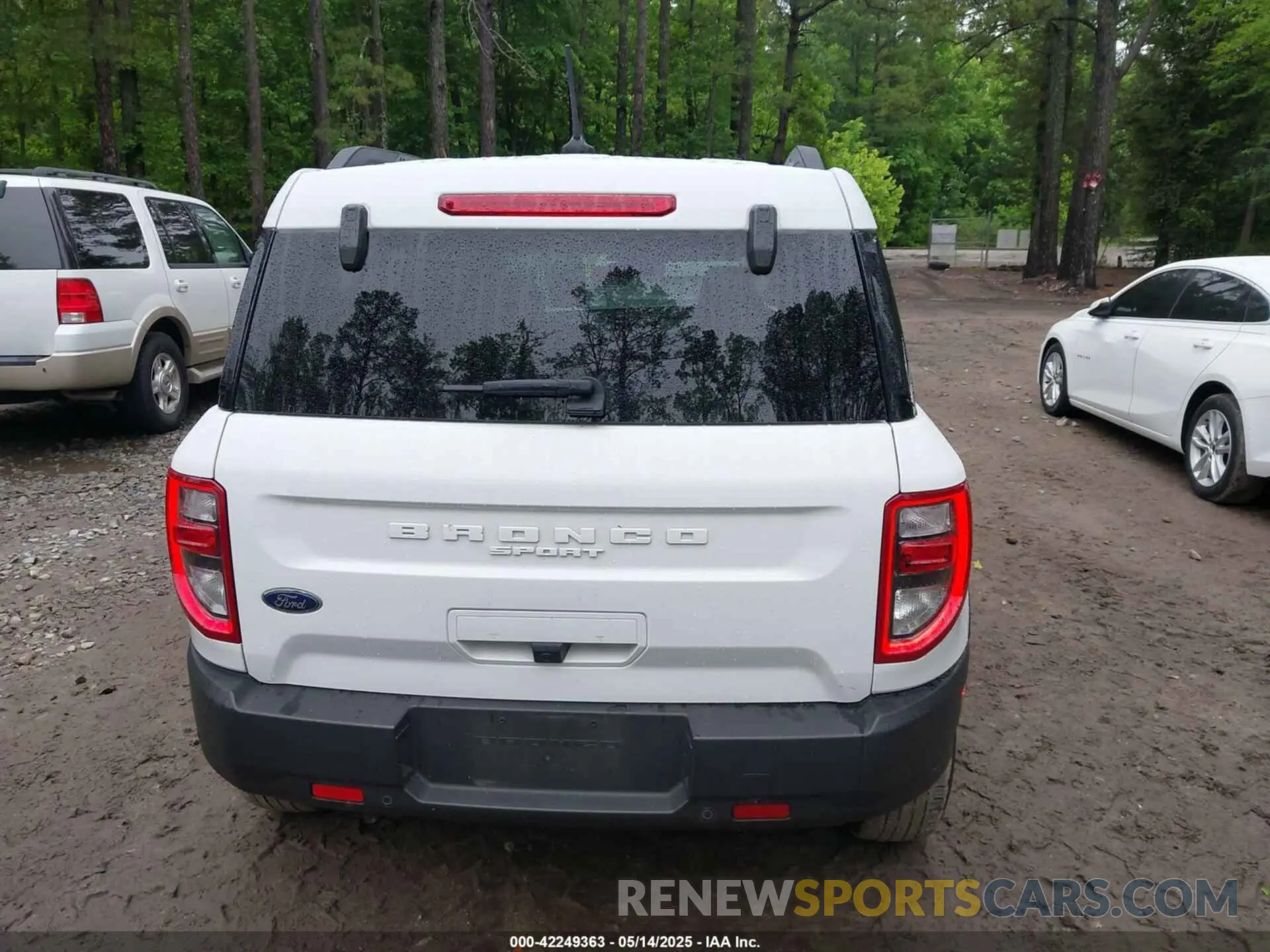 17 Photograph of a damaged car 3FMCR9B67PRE23060 FORD BRONCO SPORT 2023