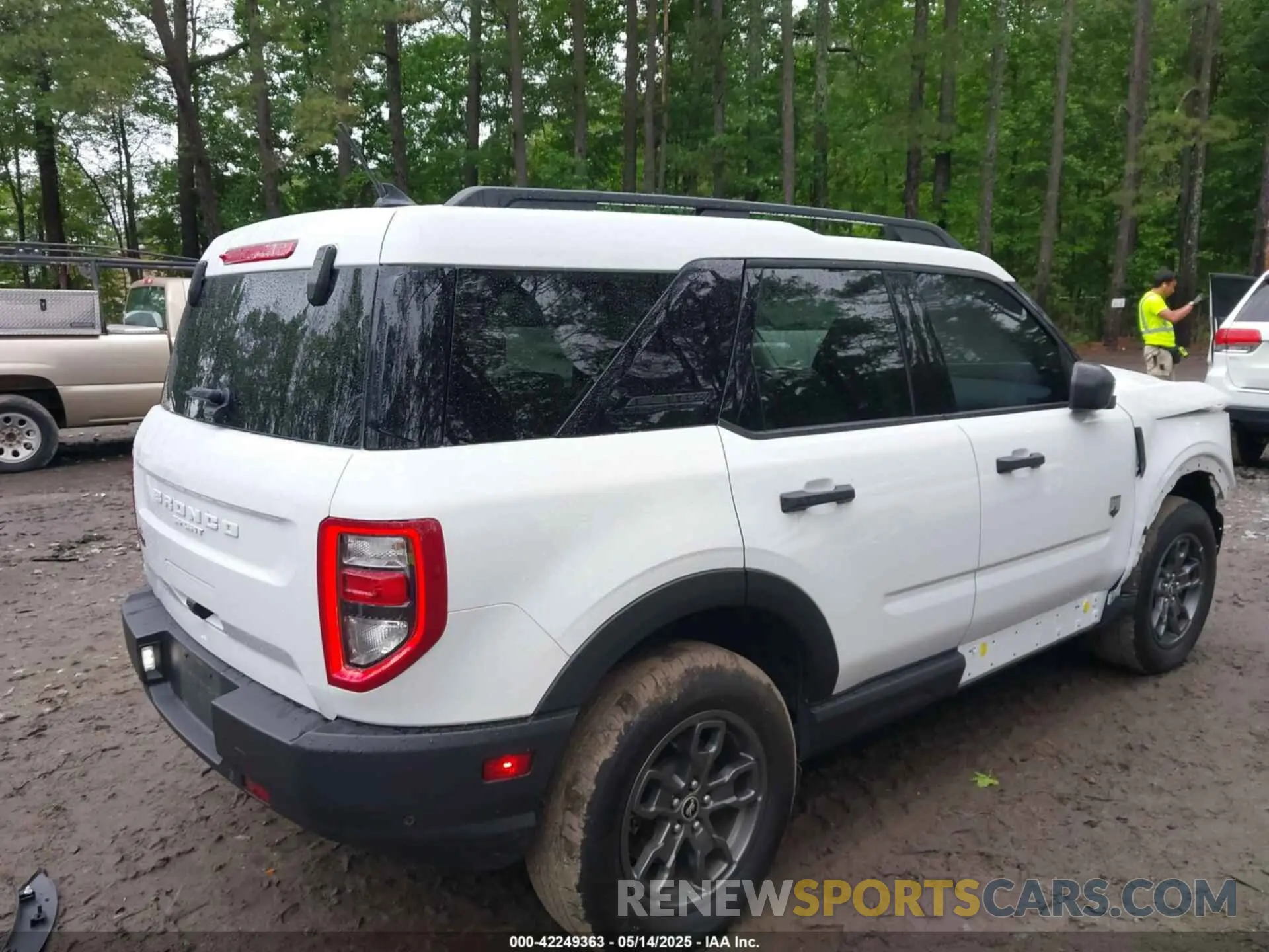 4 Photograph of a damaged car 3FMCR9B67PRE23060 FORD BRONCO SPORT 2023