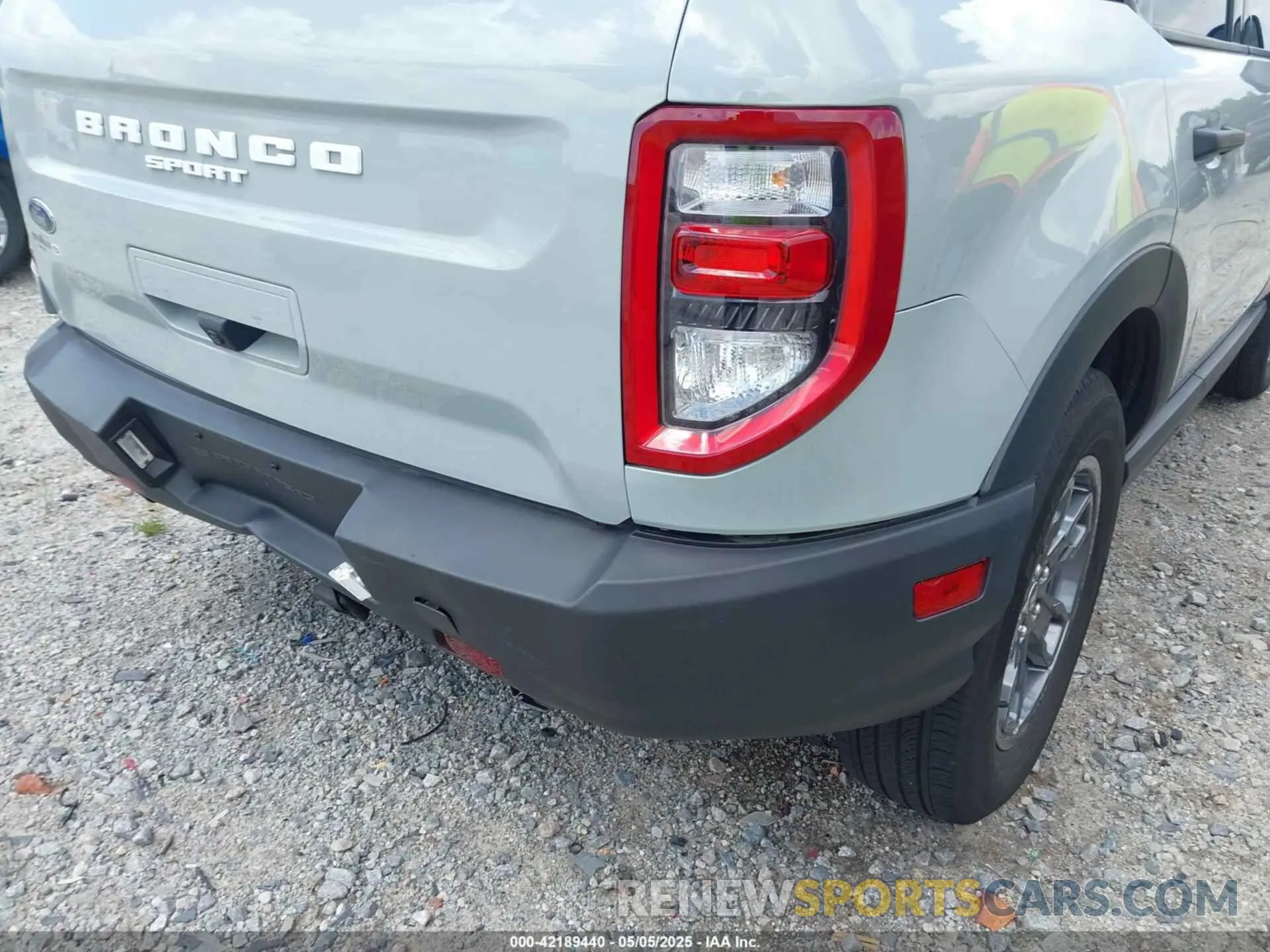 17 Photograph of a damaged car 3FMCR9B6XPRD33224 FORD BRONCO SPORT 2023