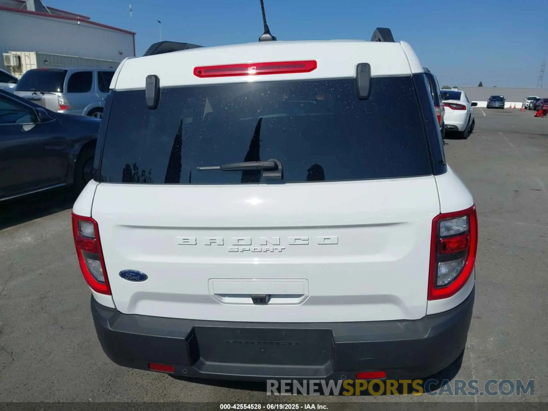 15 Photograph of a damaged car 3FMCR9C62PRE06777 FORD BRONCO SPORT 2023