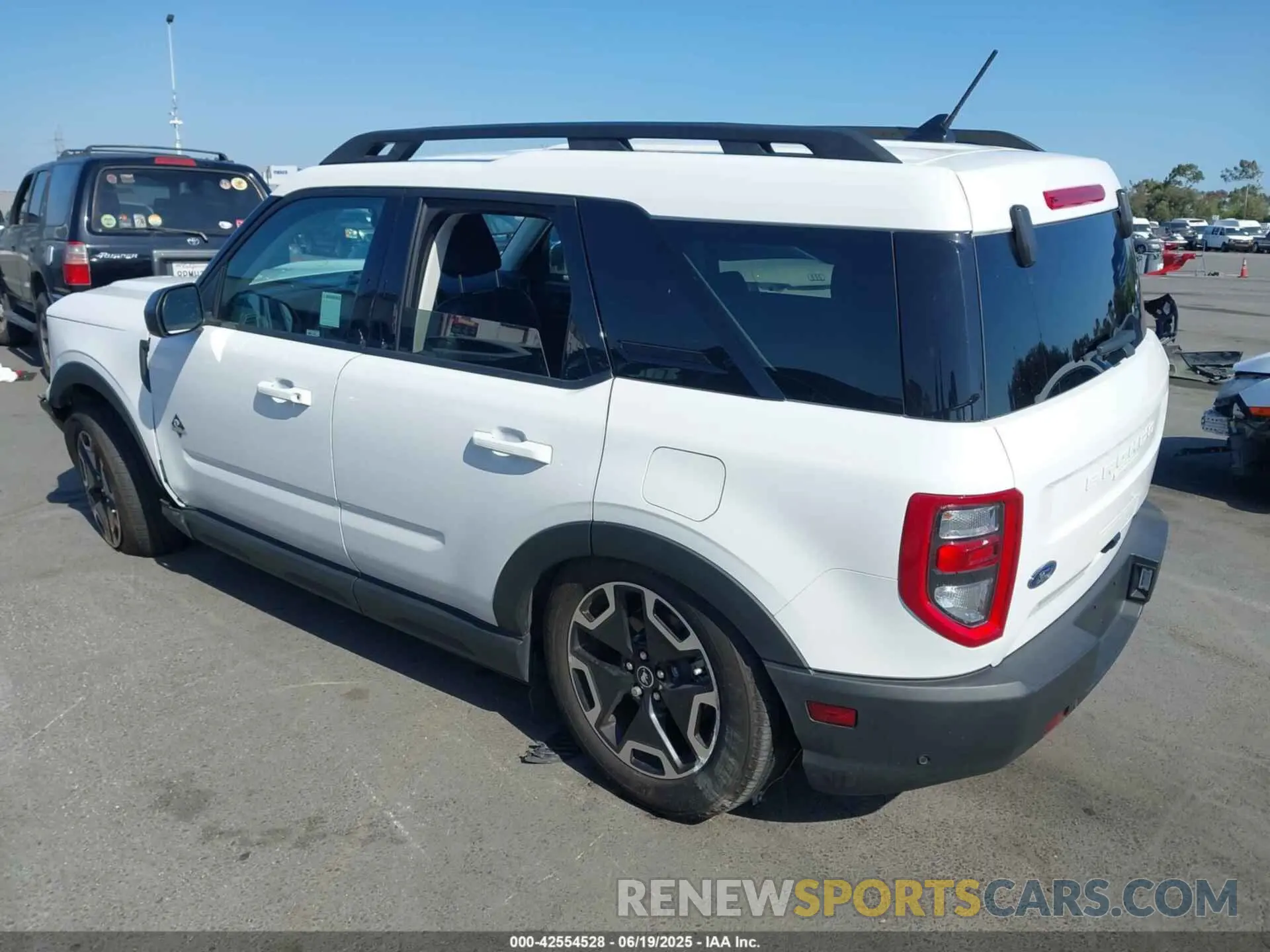 3 Photograph of a damaged car 3FMCR9C62PRE06777 FORD BRONCO SPORT 2023