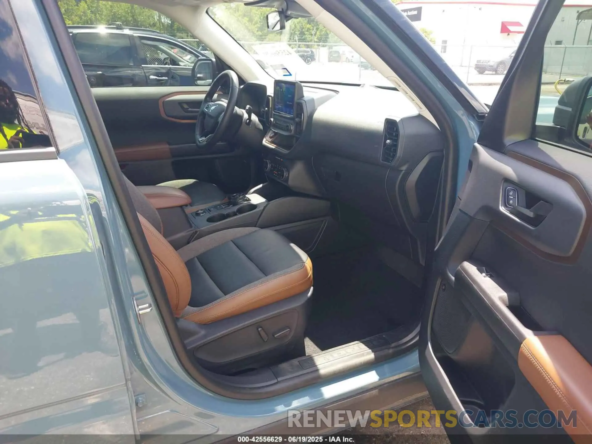 5 Photograph of a damaged car 3FMCR9C65PRD06673 FORD BRONCO SPORT 2023