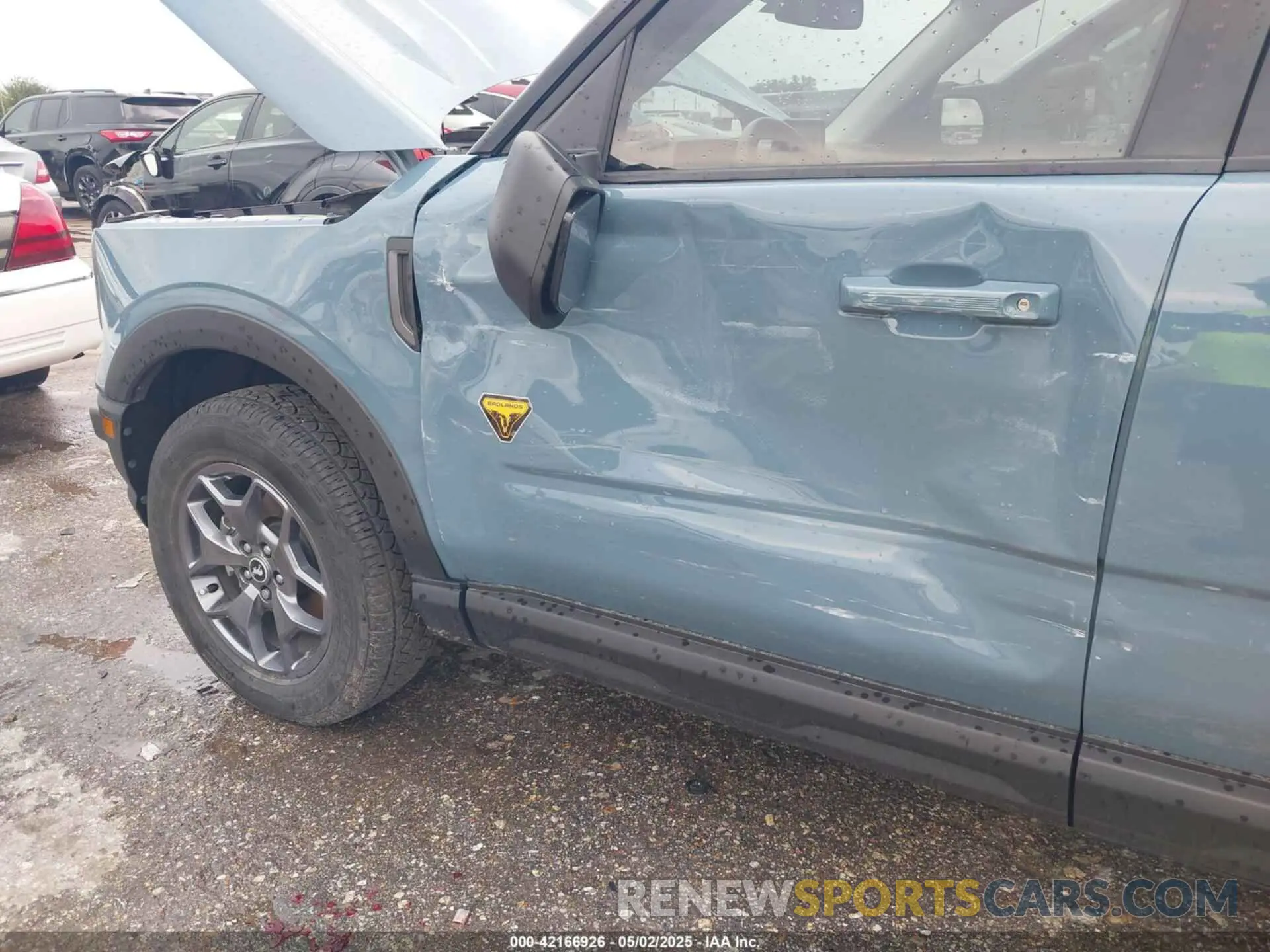 17 Photograph of a damaged car 3FMCR9D99PRE06235 FORD BRONCO SPORT 2023