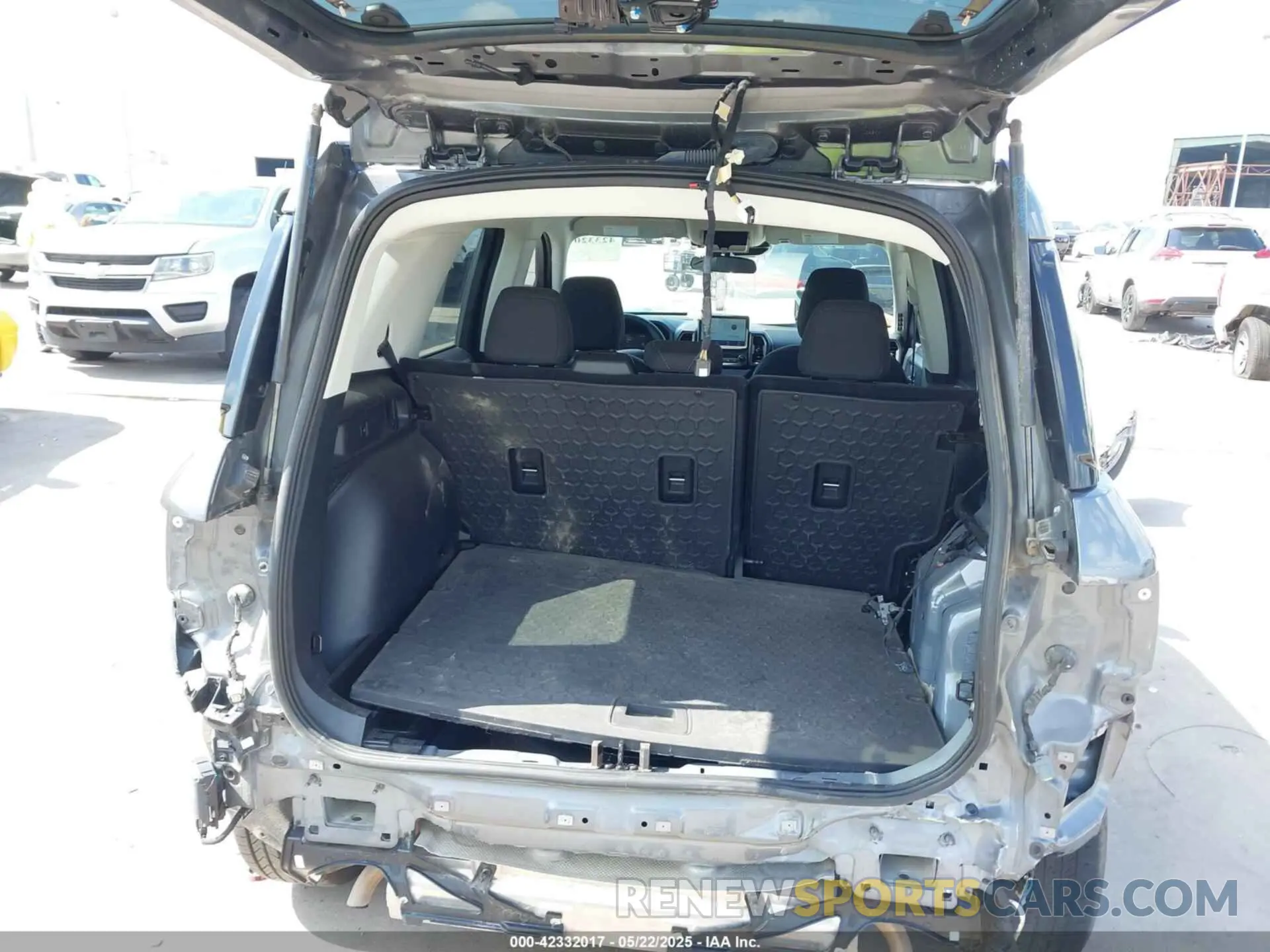 18 Photograph of a damaged car 3FMCR9B60RRE09648 FORD BRONCO SPORT 2024