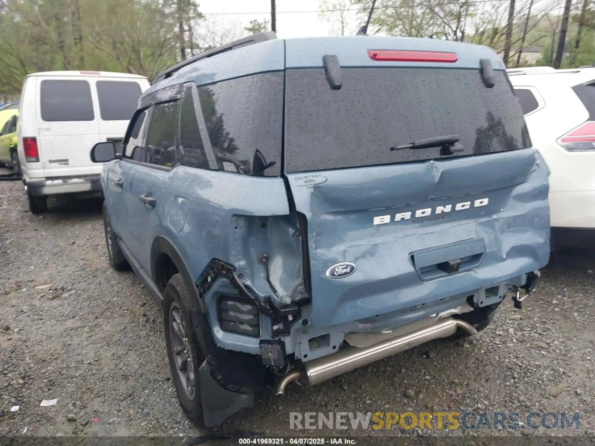 3 Photograph of a damaged car 3FMCR9B60RRE12906 FORD BRONCO SPORT 2024