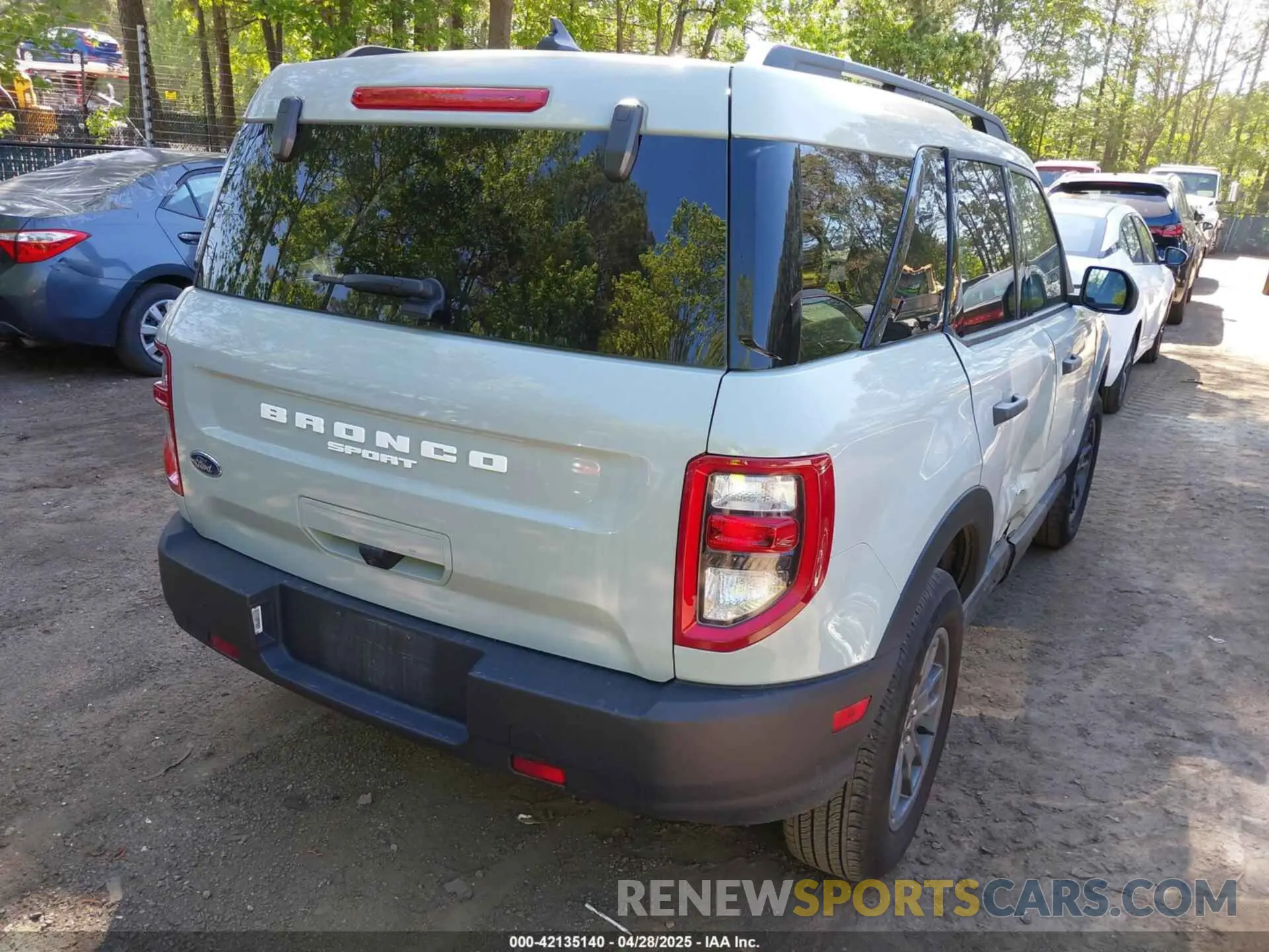 4 Photograph of a damaged car 3FMCR9B60RRE61717 FORD BRONCO SPORT 2024