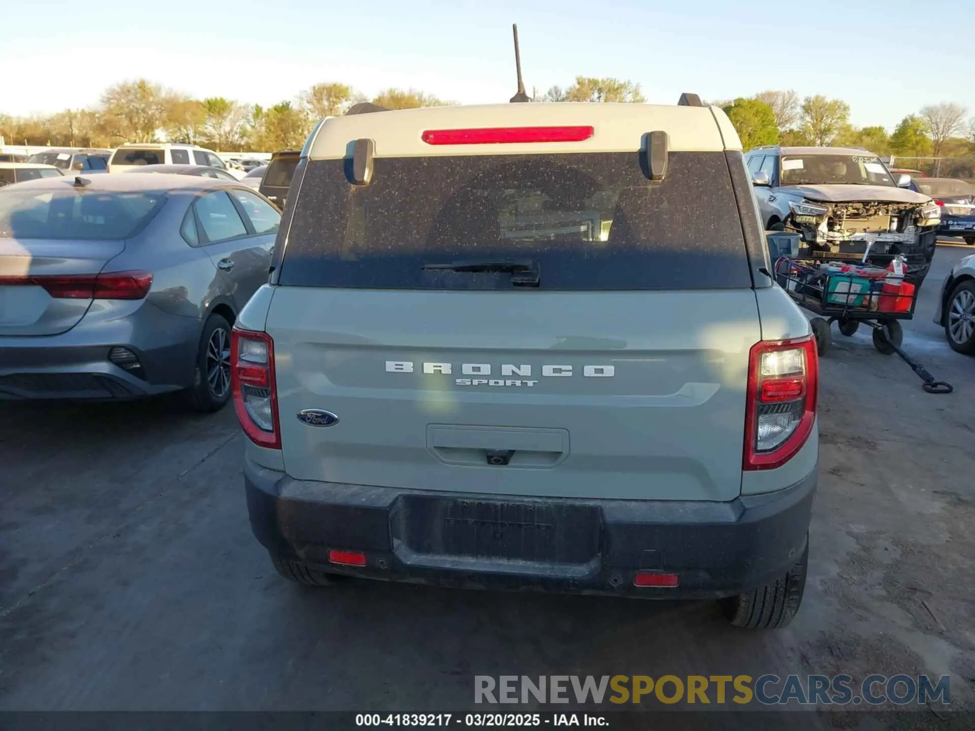 16 Photograph of a damaged car 3FMCR9B60RRF57329 FORD BRONCO SPORT 2024
