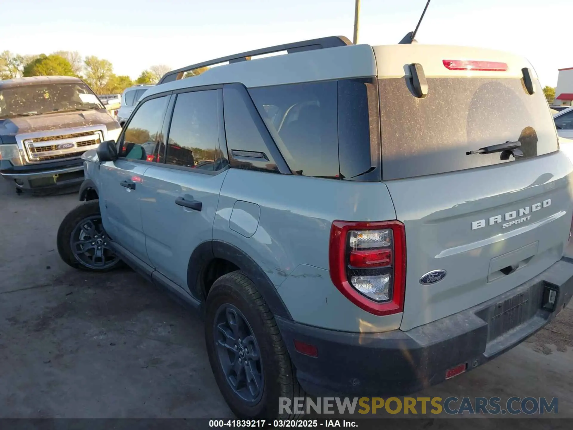 3 Photograph of a damaged car 3FMCR9B60RRF57329 FORD BRONCO SPORT 2024