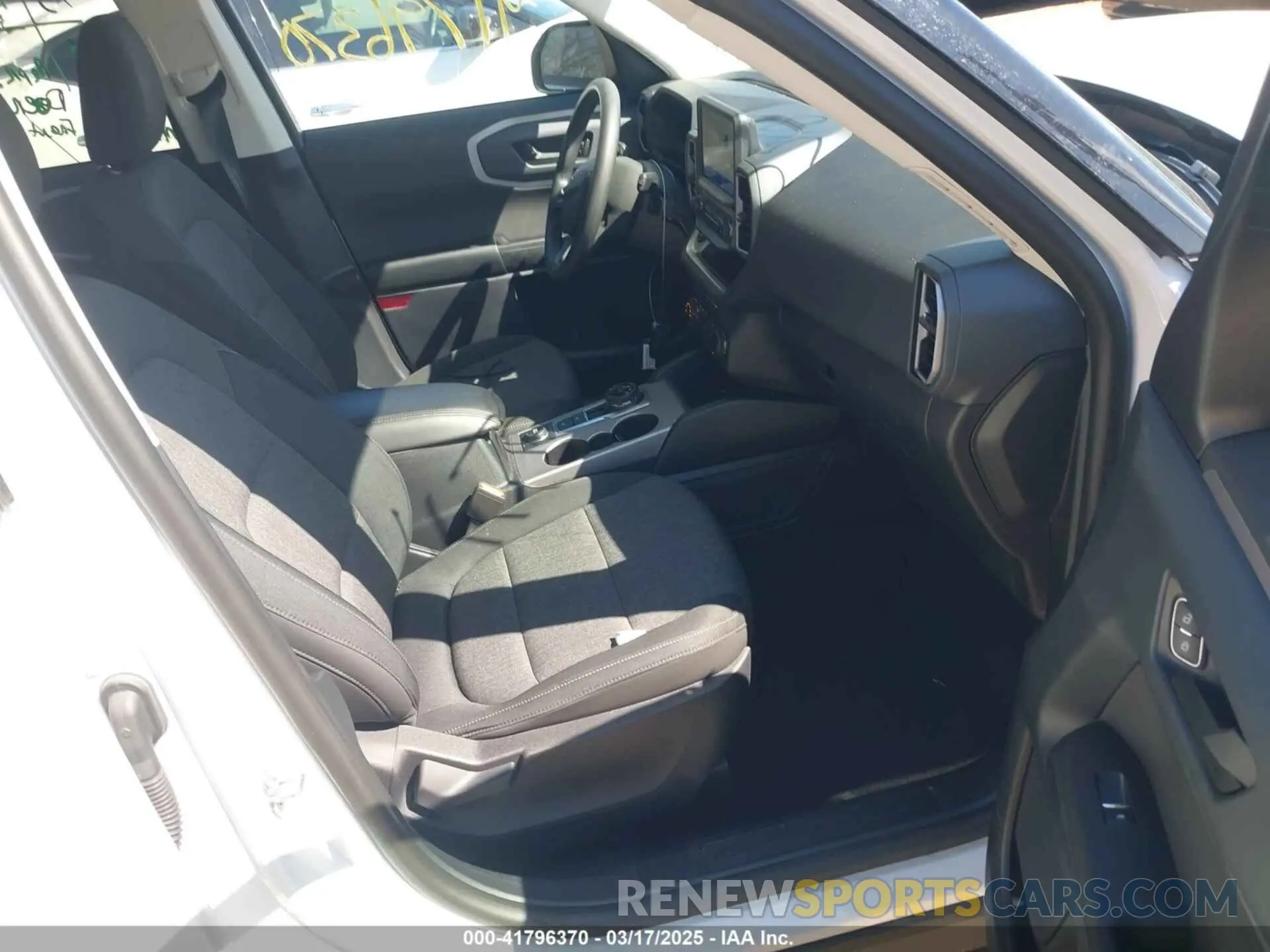 5 Photograph of a damaged car 3FMCR9B61RRE39063 FORD BRONCO SPORT 2024