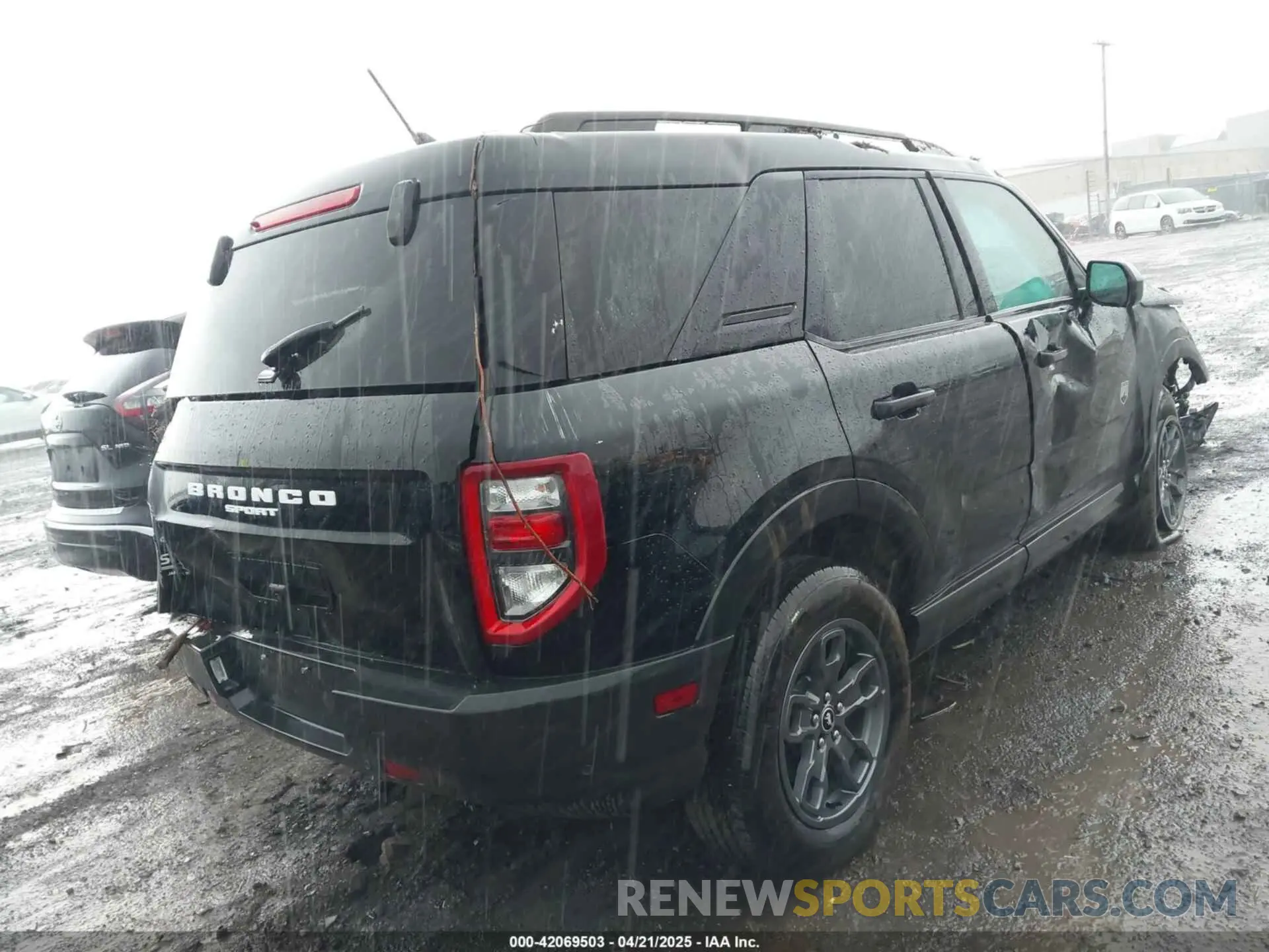 4 Photograph of a damaged car 3FMCR9B61RRE56428 FORD BRONCO SPORT 2024