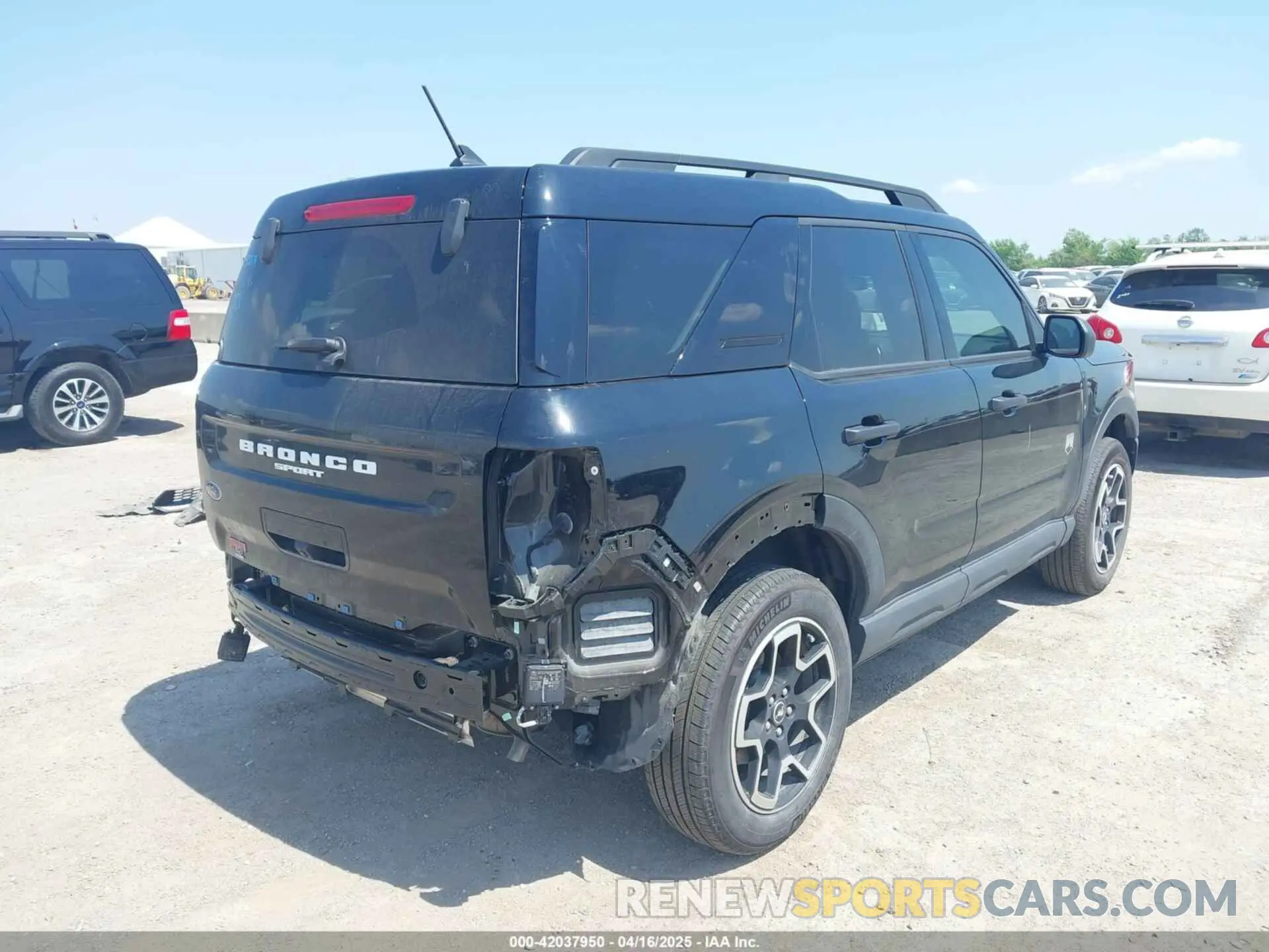 4 Photograph of a damaged car 3FMCR9B63RRE80956 FORD BRONCO SPORT 2024