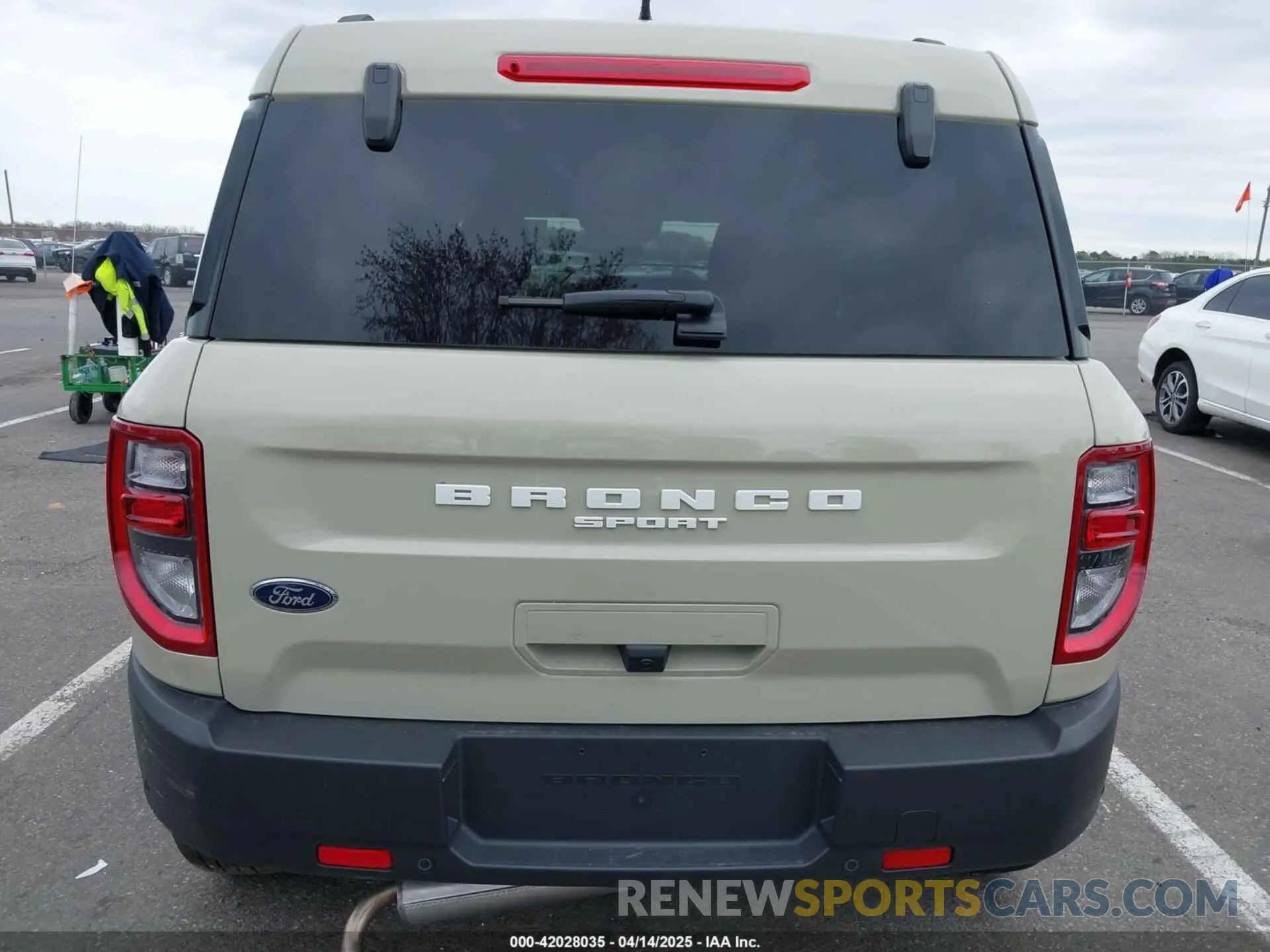 15 Photograph of a damaged car 3FMCR9B64RRF67202 FORD BRONCO SPORT 2024