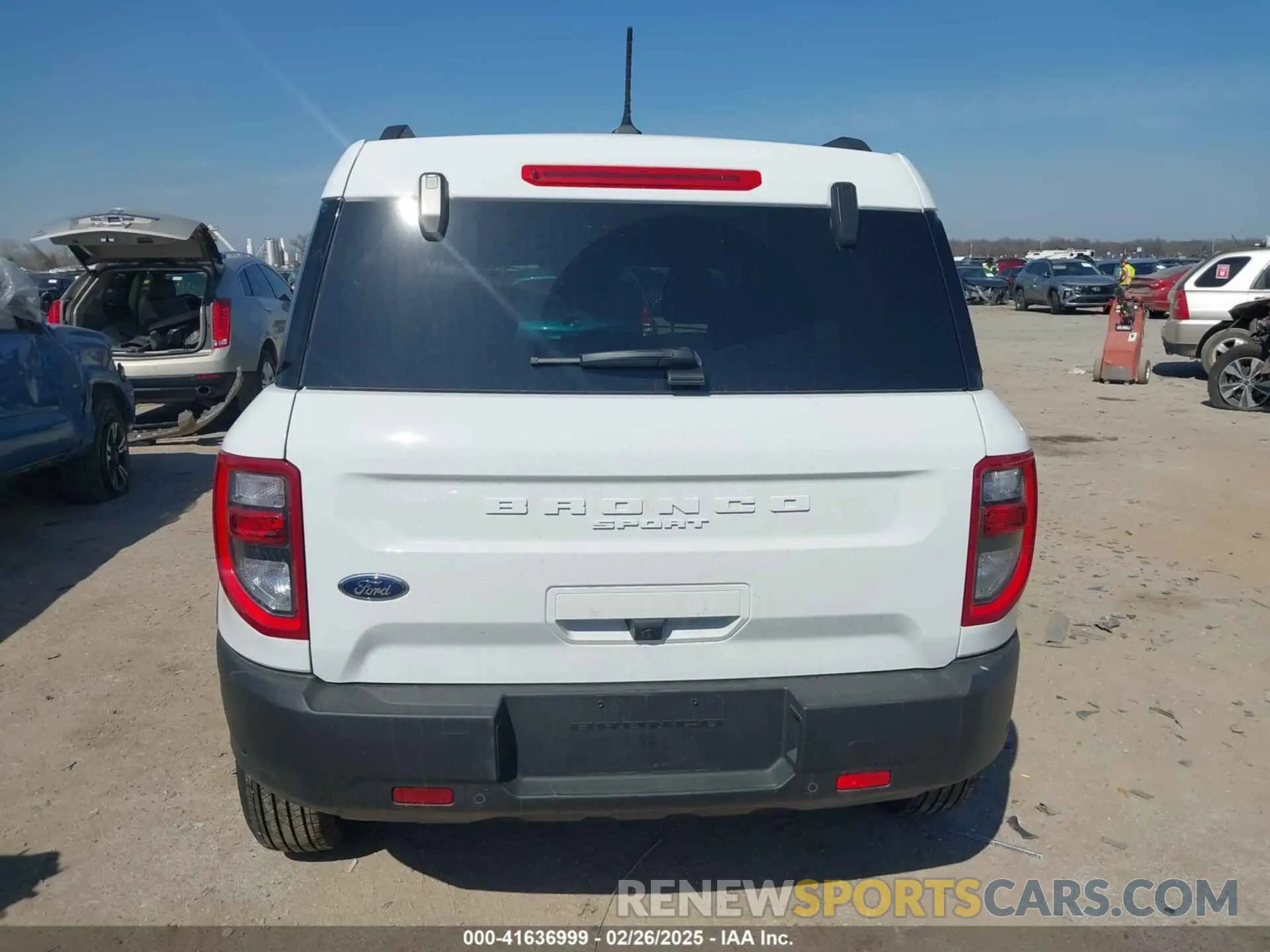 16 Photograph of a damaged car 3FMCR9B65RRF48285 FORD BRONCO SPORT 2024